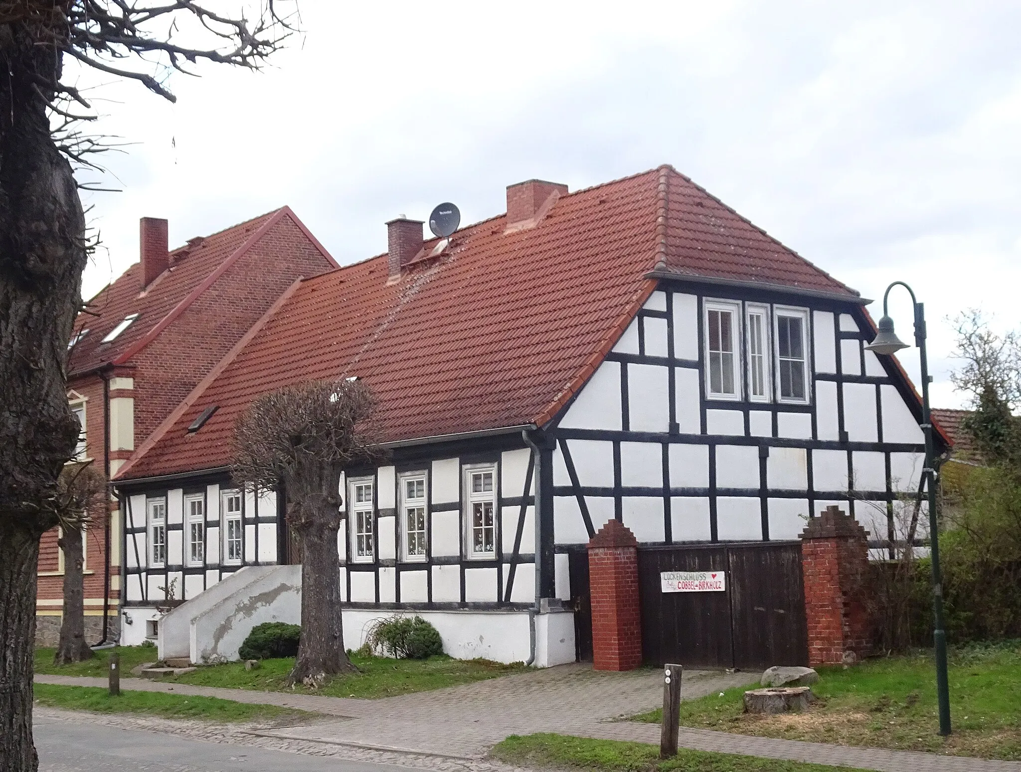 Photo showing: Cobbel, denkmalgeschütztes Pfarrhaus