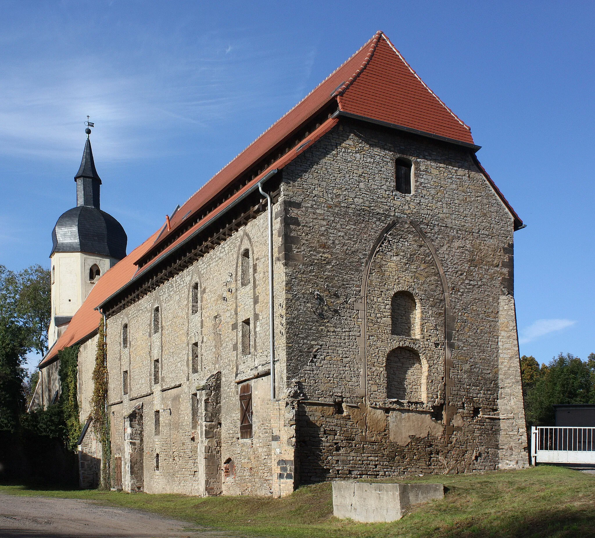 Photo showing: Oberwiederstedt, the monastery church