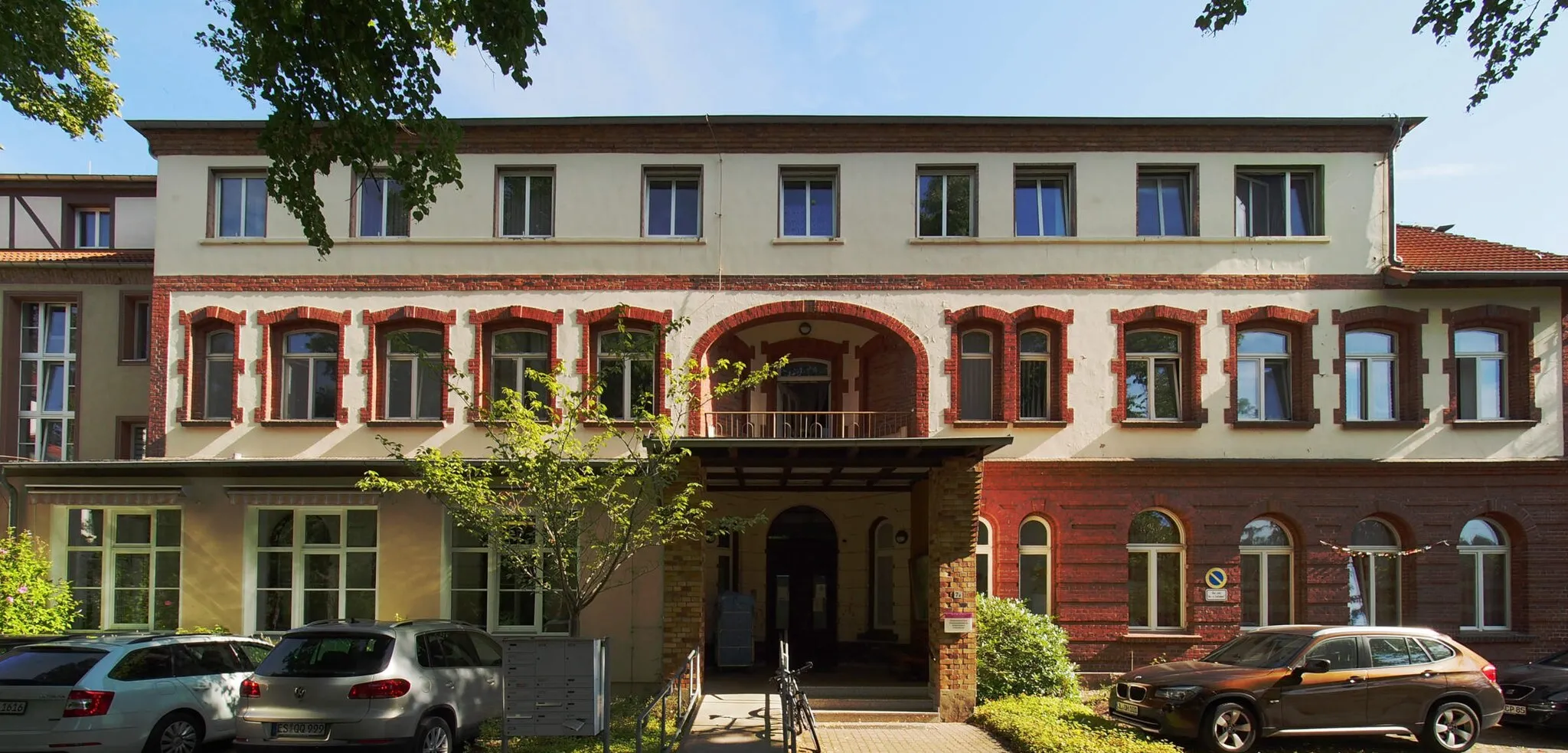 Photo showing: Ehemaliges Sanatorium Friedensau, jetzt Studentenhaus, Erich-Meyer-Haus