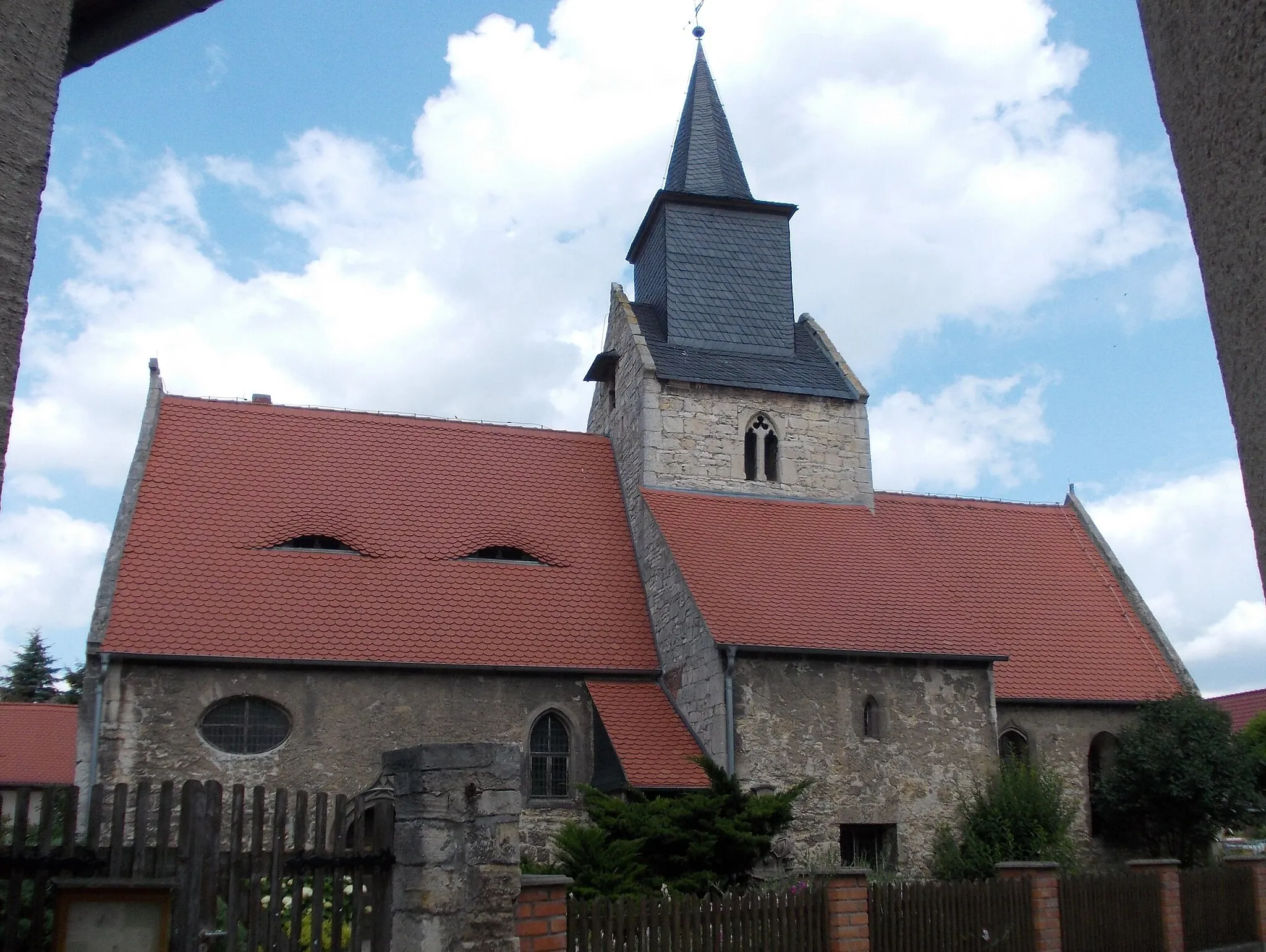 Photo showing: Zeuchfeld church (Freyburg/Unstrut, district: Burgenlandkreis, Saxony-Anhalt)