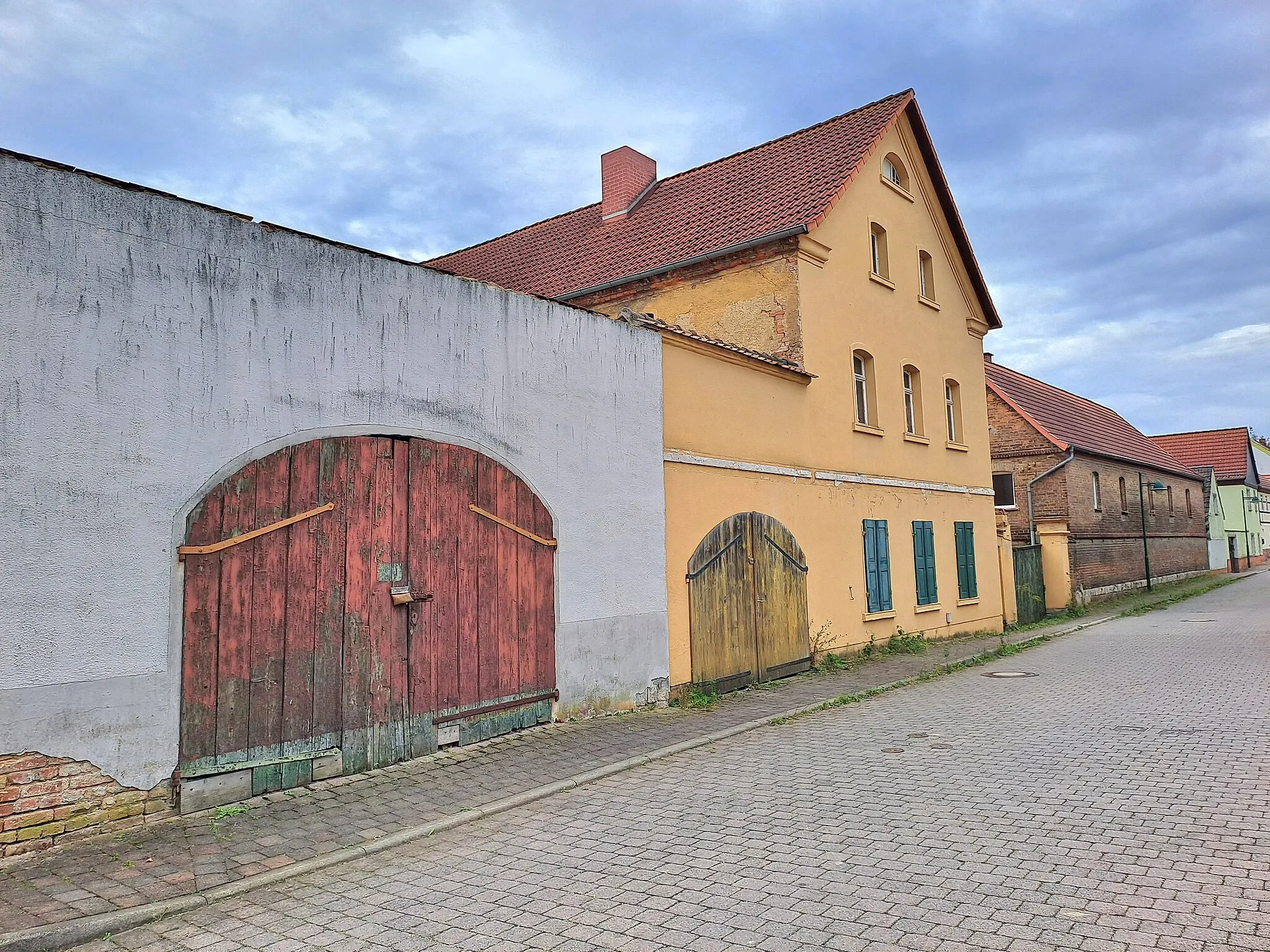 Photo showing: Bauerngehöfte in der Mittelstraße, Webau