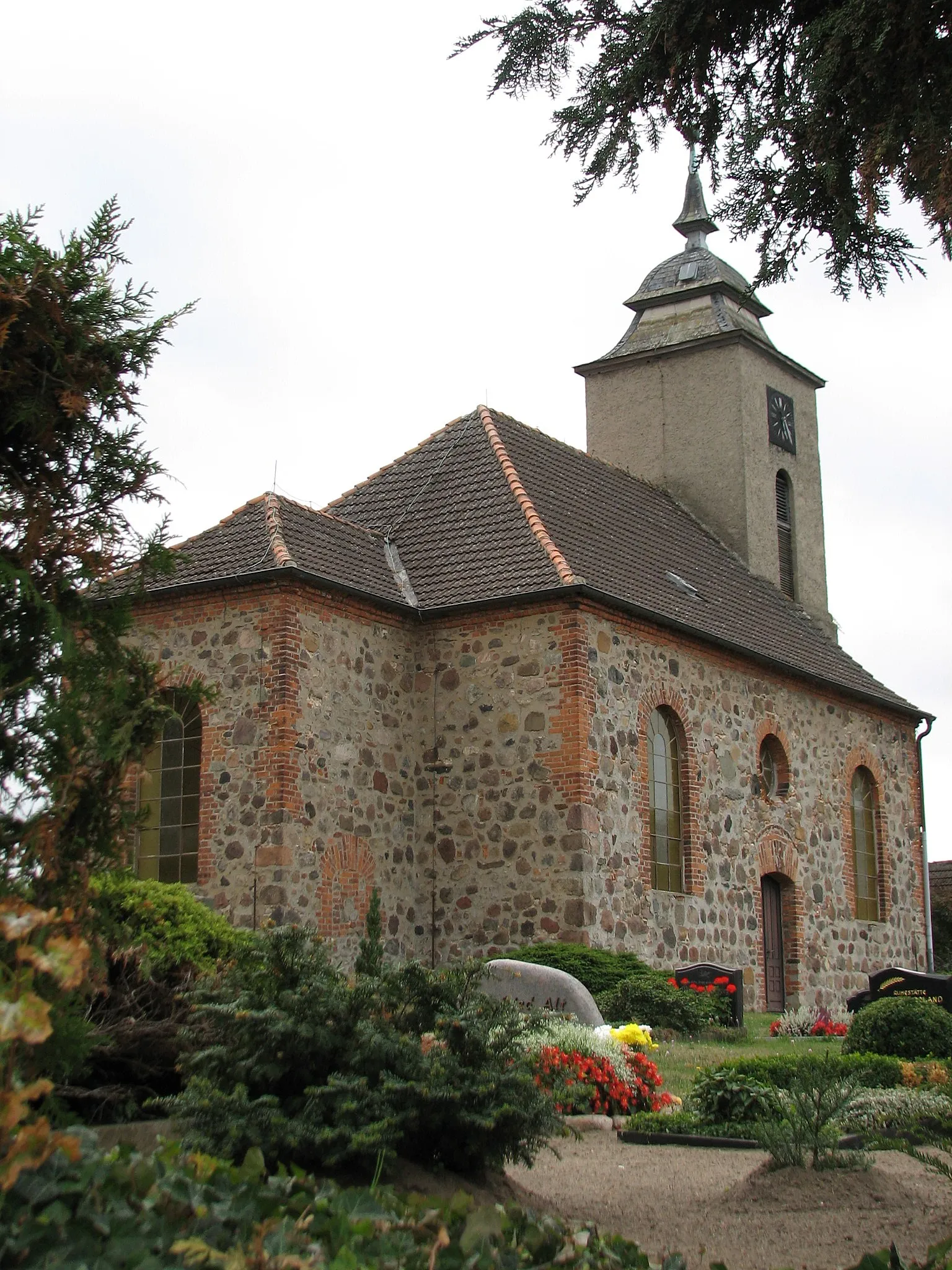 Photo showing: Kirche zu Kassieck (Oktober 2018)