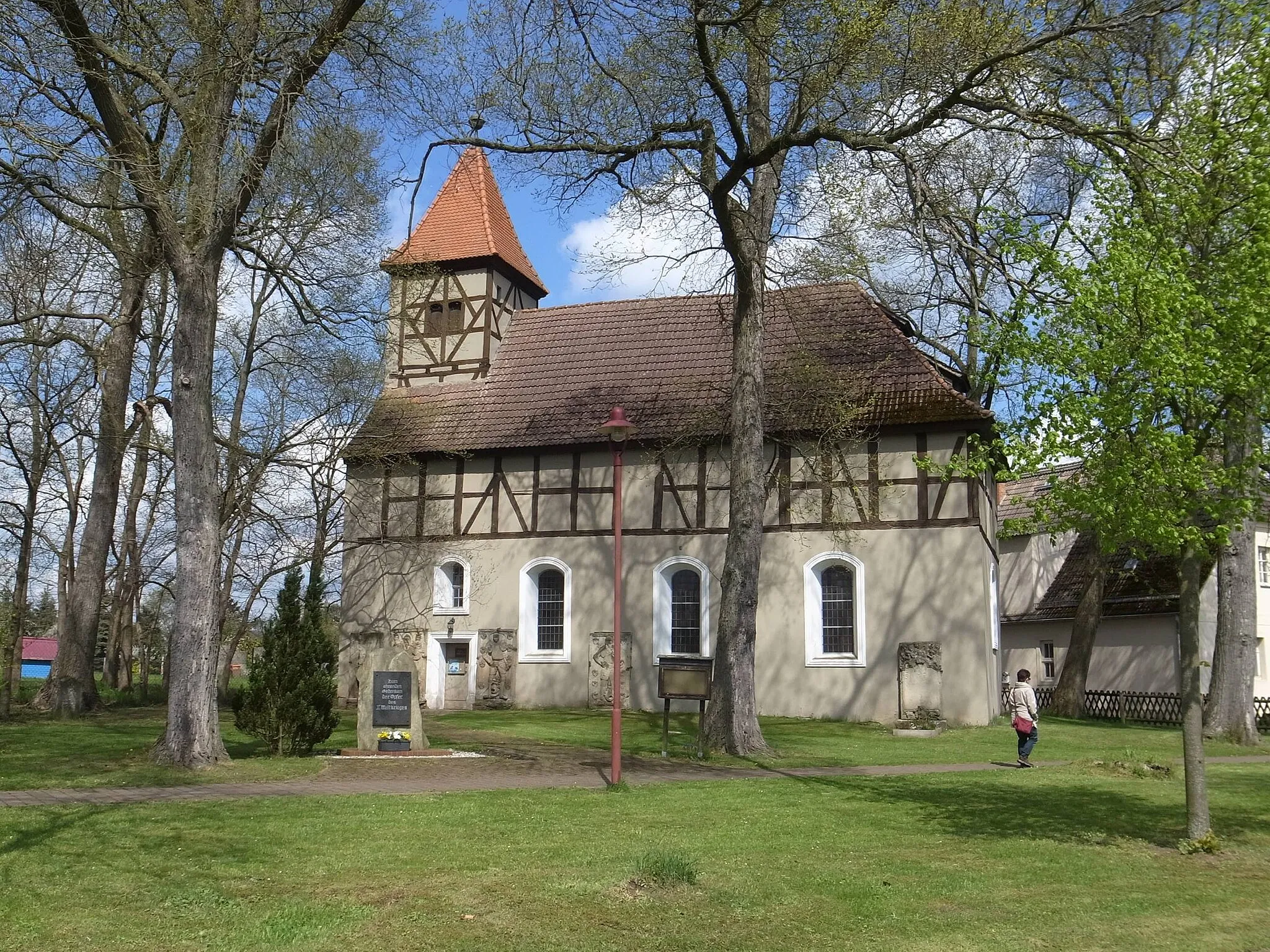 Photo showing: Thießen, Kirche (Baudenkmal im Denkmalverzeichniss Sachsen-Anhalt, Erfassungsnummer: 094 40730 000 000 000 000 [1])