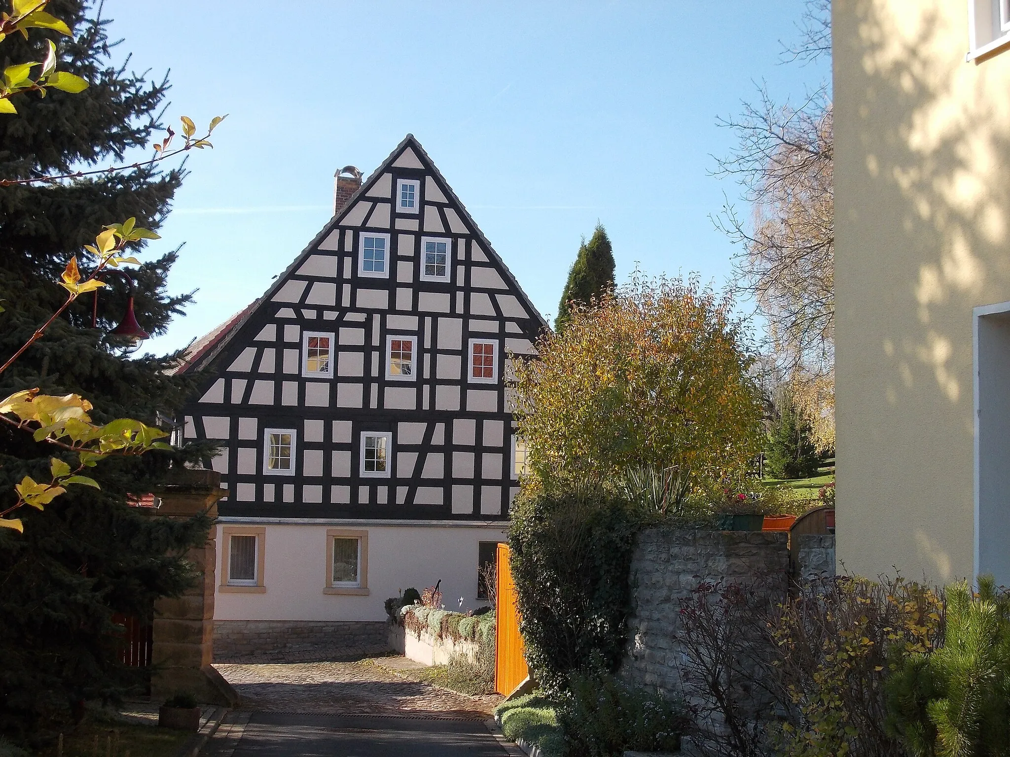 Photo showing: Half-timbered house in Döschwitz (Kretzschau, districts: Burgenlandkreis, Saxony-Anhalt)