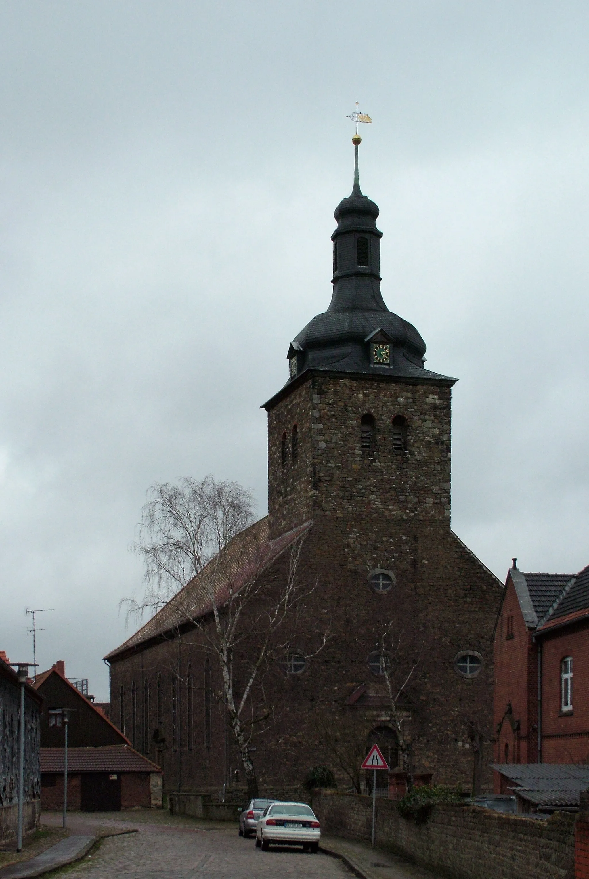 Photo showing: Die evangelische Dorfkirche in Weferlingen. Patronat ist St. Lamberti.