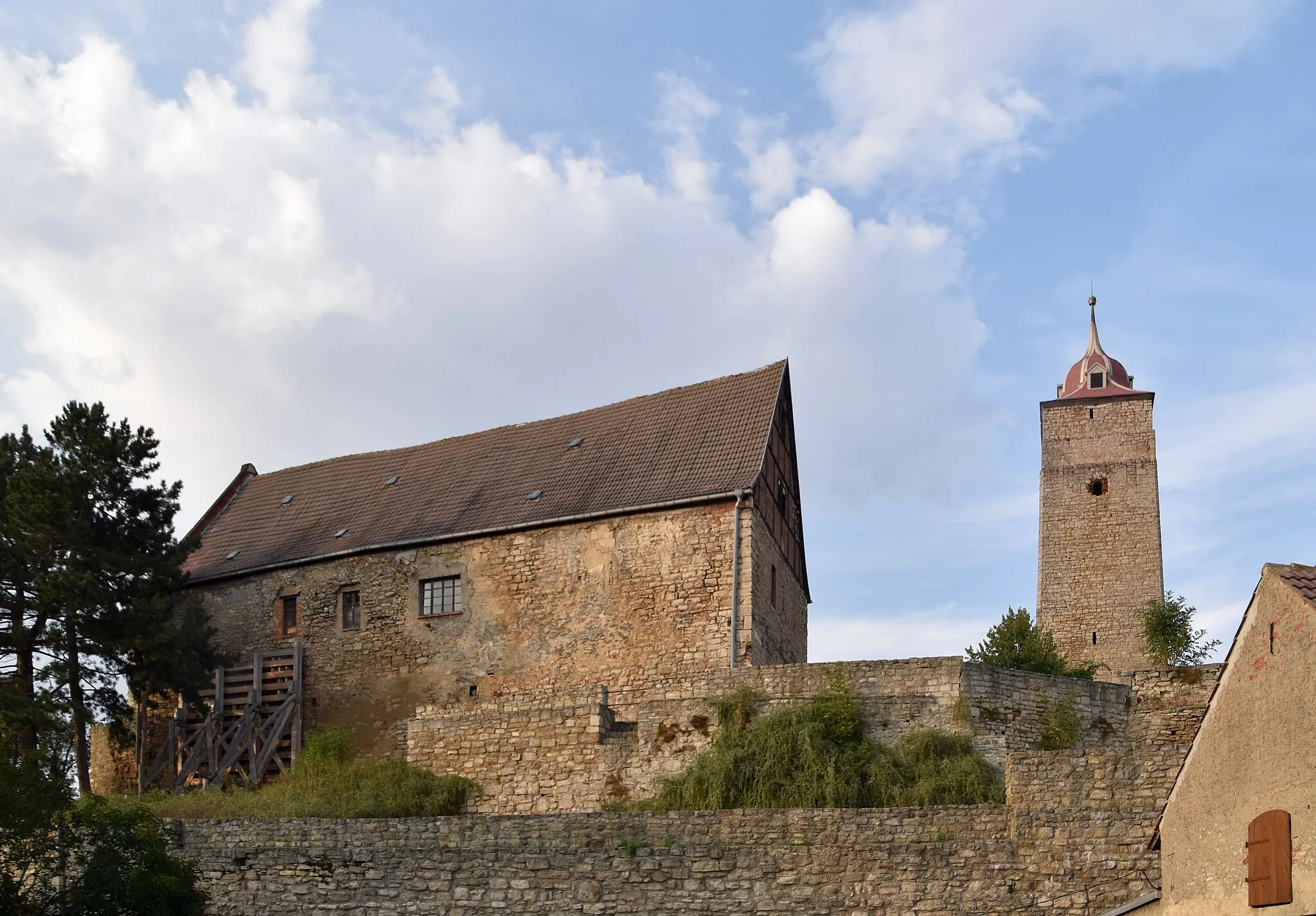 Photo showing: Burg Hausneindorf