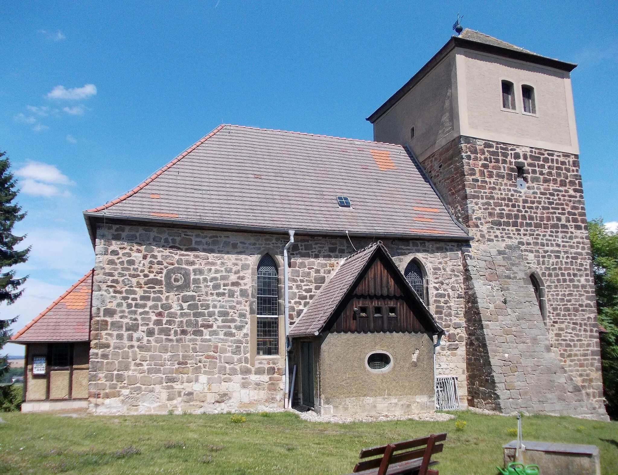 Photo showing: Holy Cross Church in Görschen (Mertendorf, district: Burgenlandkreis, Saxony-Anhalt)