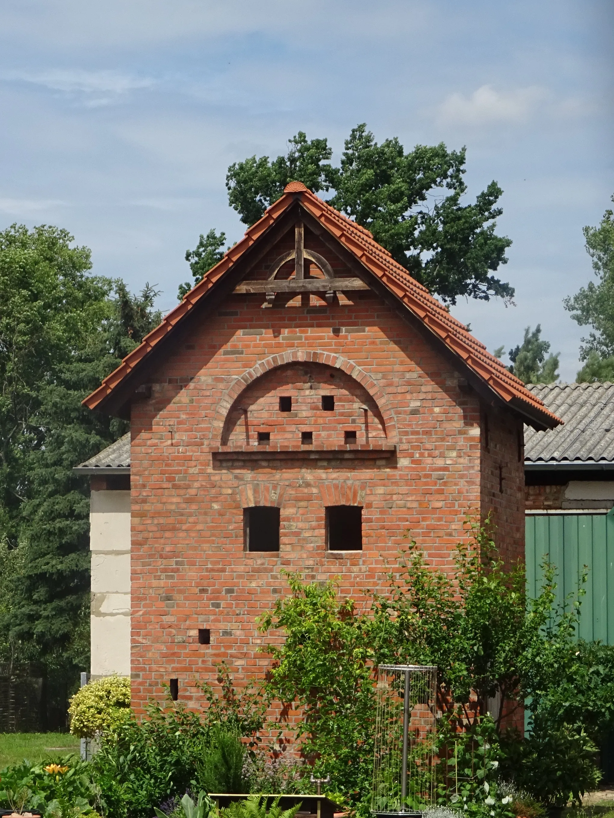 Photo showing: Grabo, Stadt Jessen, denkmalgechütztes Taubenhaus Dorfstr. 26