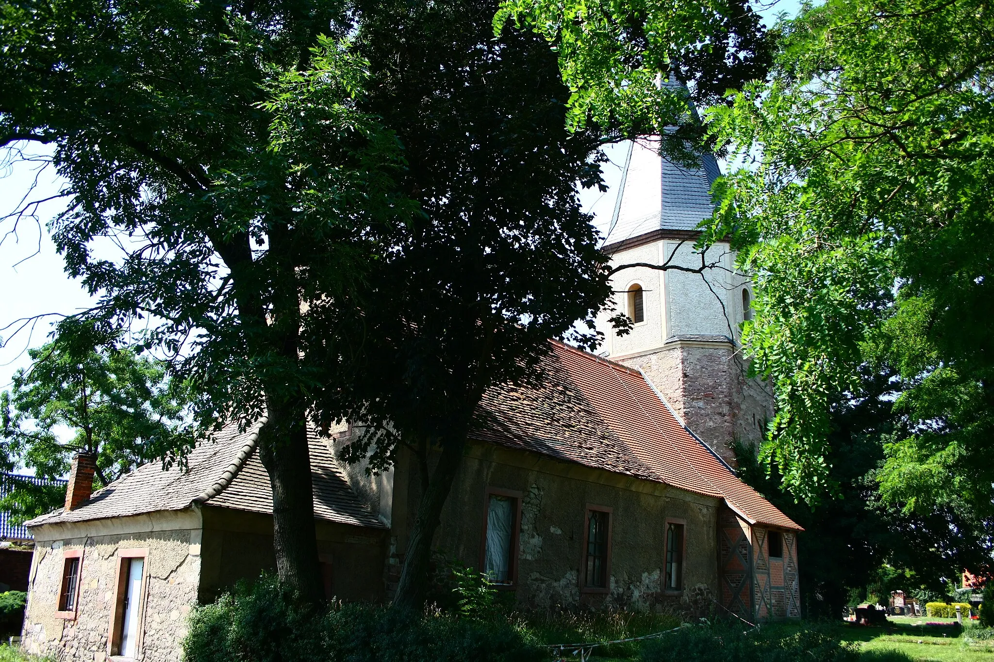 Photo showing: die Dorfkirche von Kösseln bei Plötz im Saalekreis