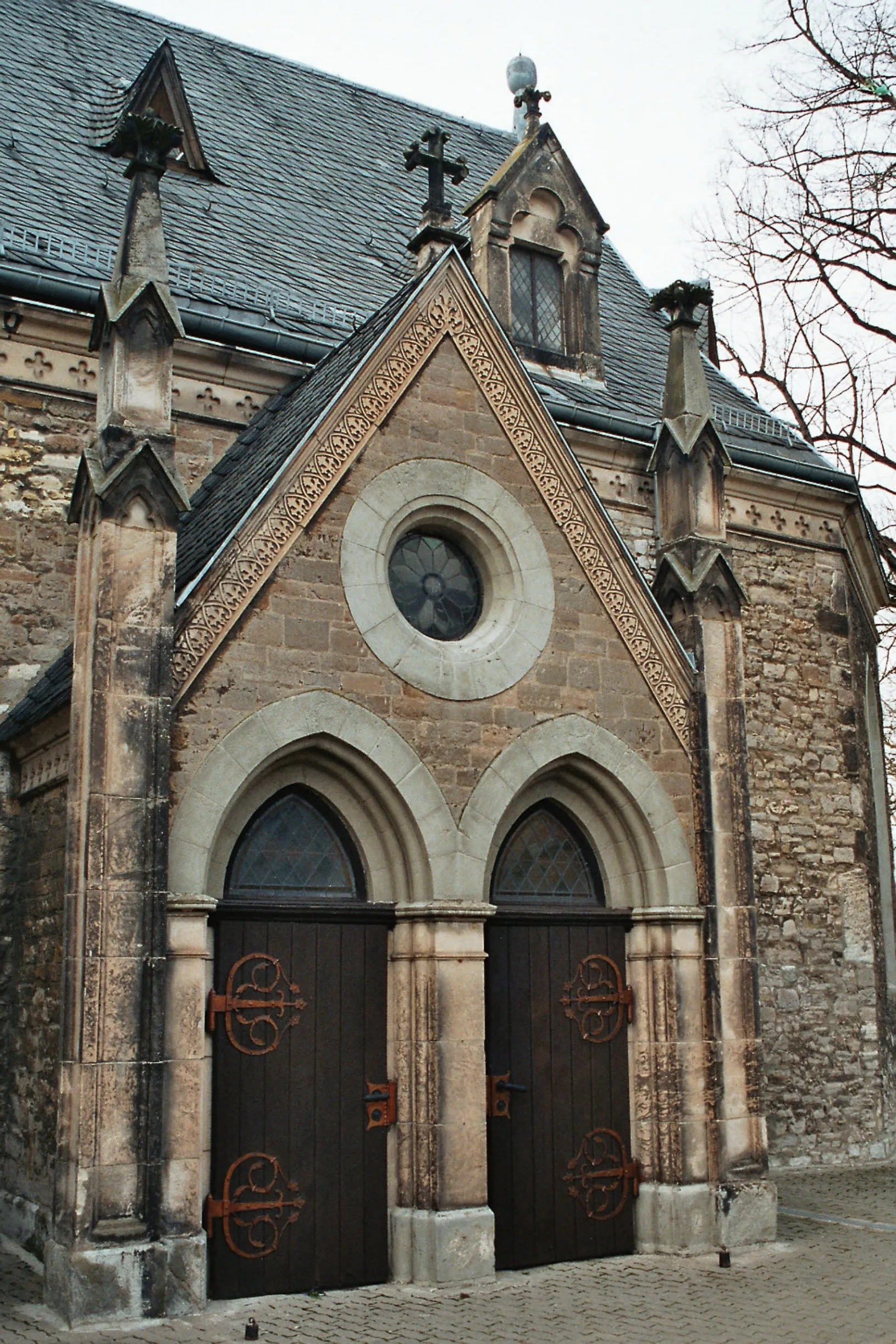 Photo showing: Quenstedt (Arnstein), portal to the church St. Boniface