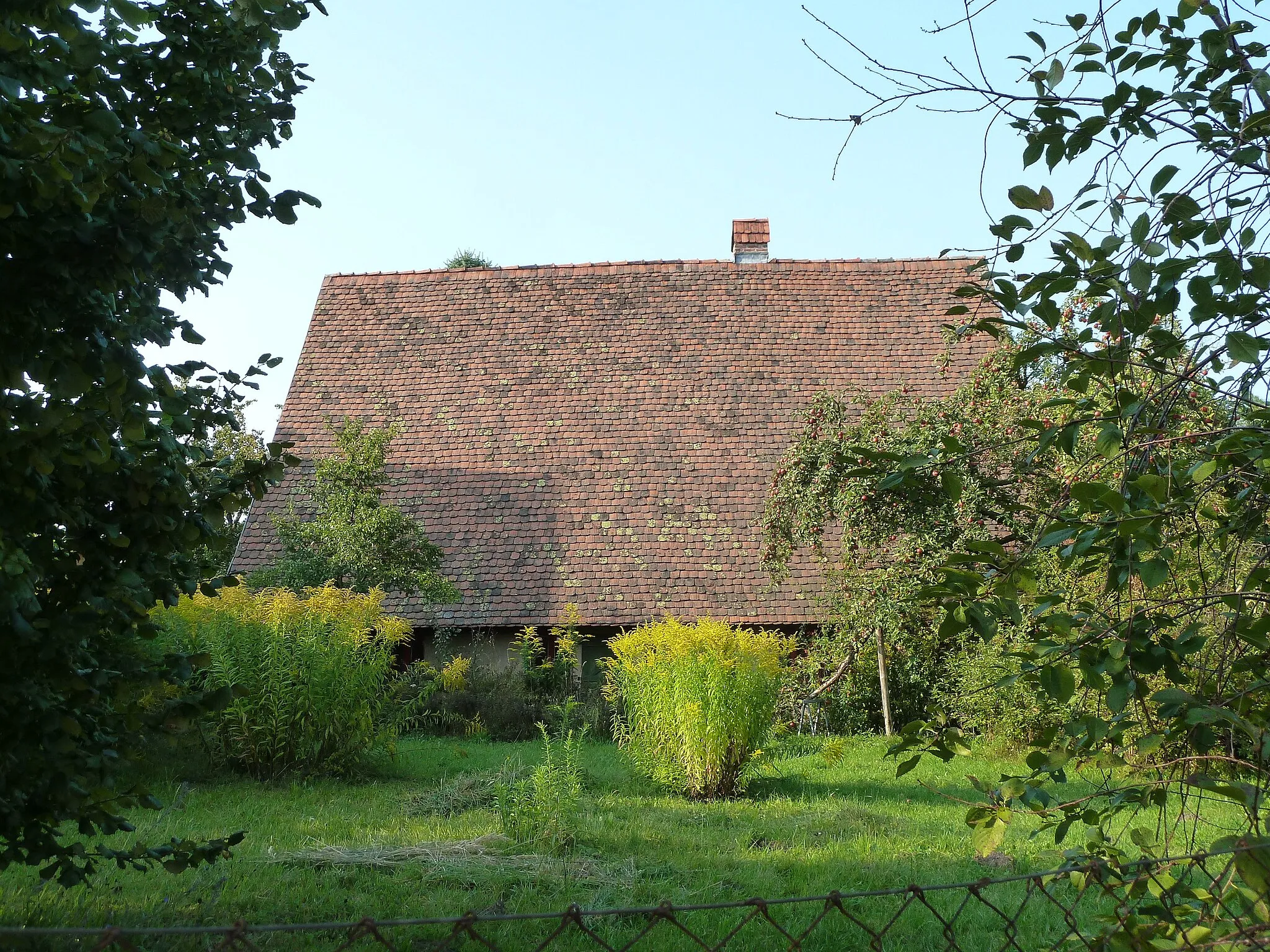 Photo showing: Denkmalgeschütztes Haus in Jeserig, Gemeinde Wiesenburg/Mark, Bahnhofsalee3