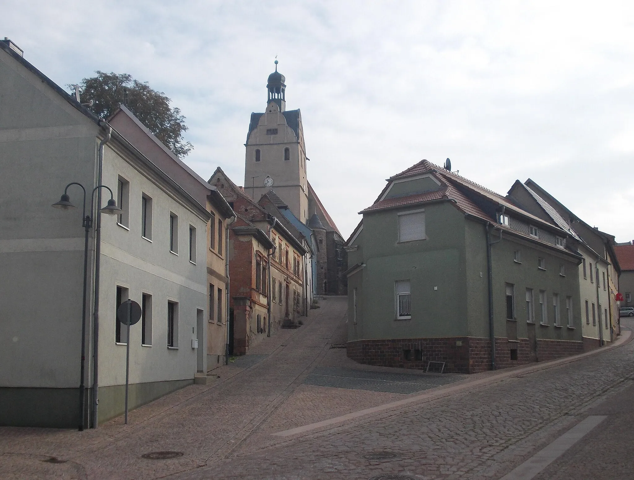 Photo showing: Schulberg street in Löbejün (Wettin-Löbejün, district: Saalekreis, Saxony-Anhalt)