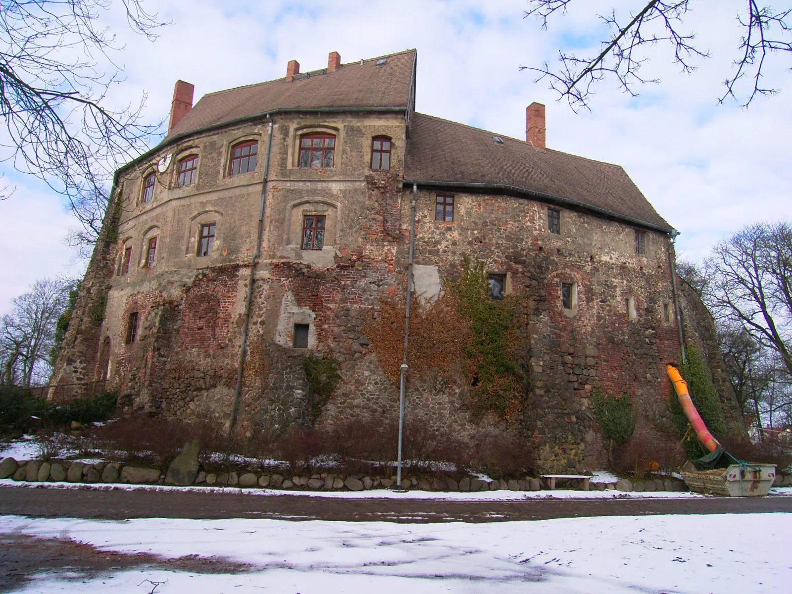 Photo showing: Burg Roßlau