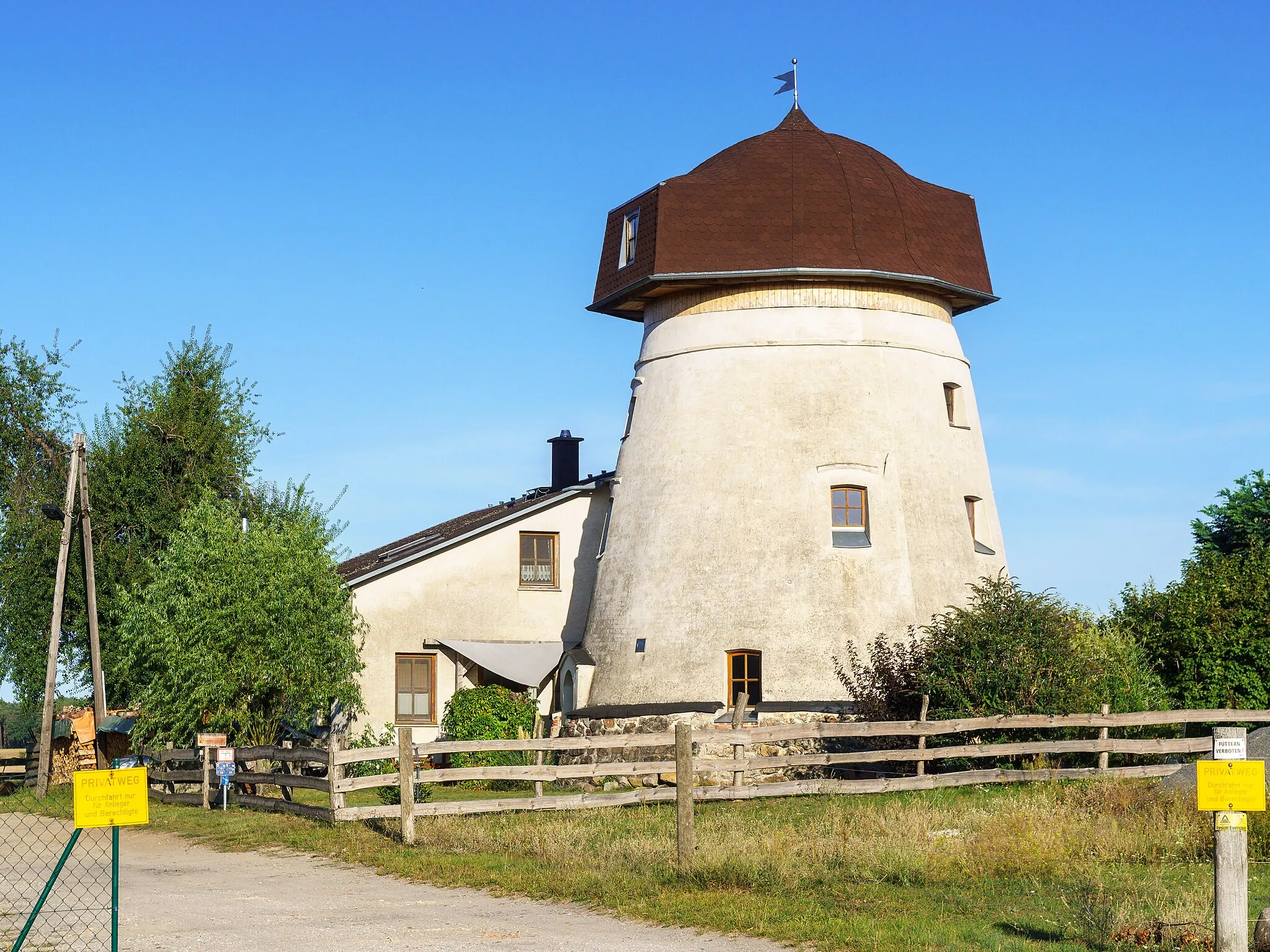 Photo showing: This is a picture of the Saxony-Anhalt Kulturdenkmal (cultural heritage monument) with the ID