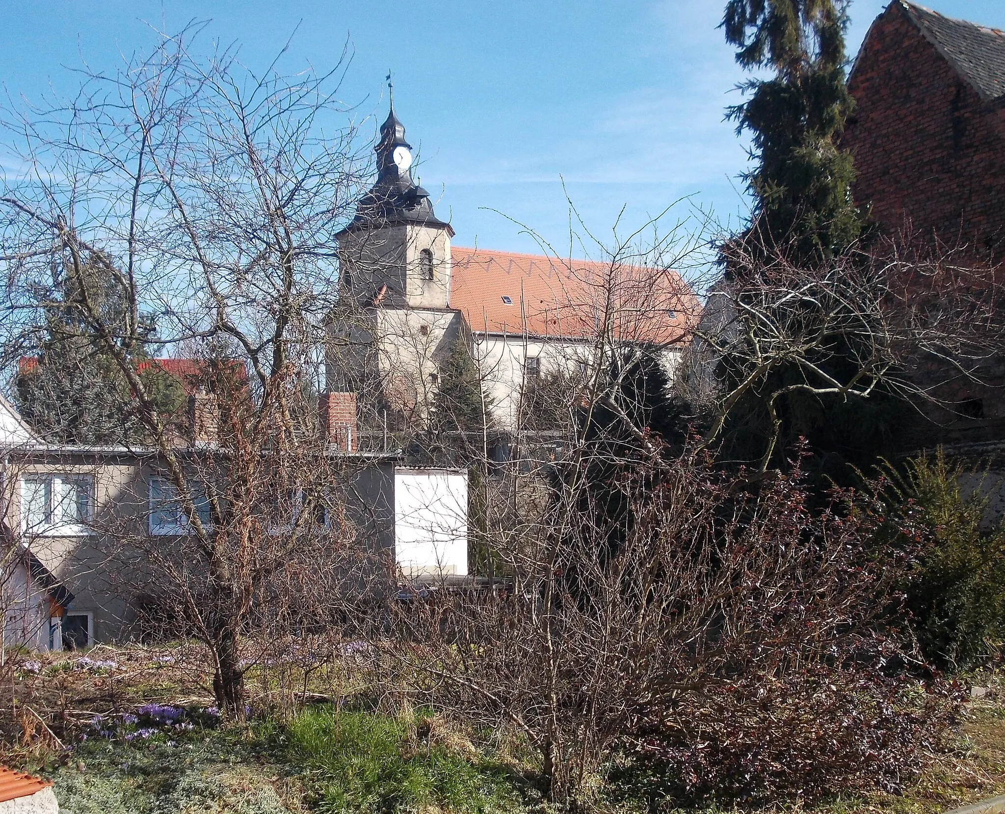 Photo showing: St. Peter's Church in Stössen (district: Burgenlandkreis, Saxony-Anhalt)