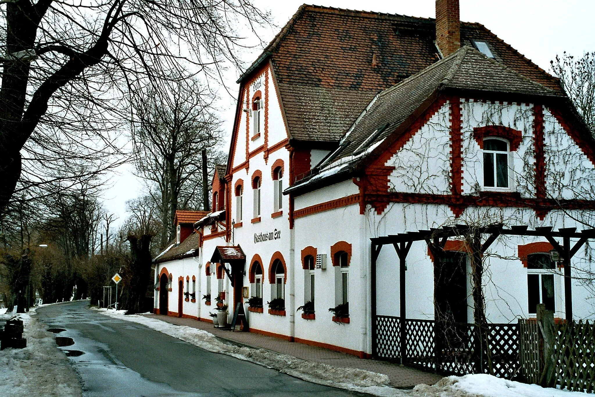 Photo showing: The Restaurant "Am See" (on the lake)