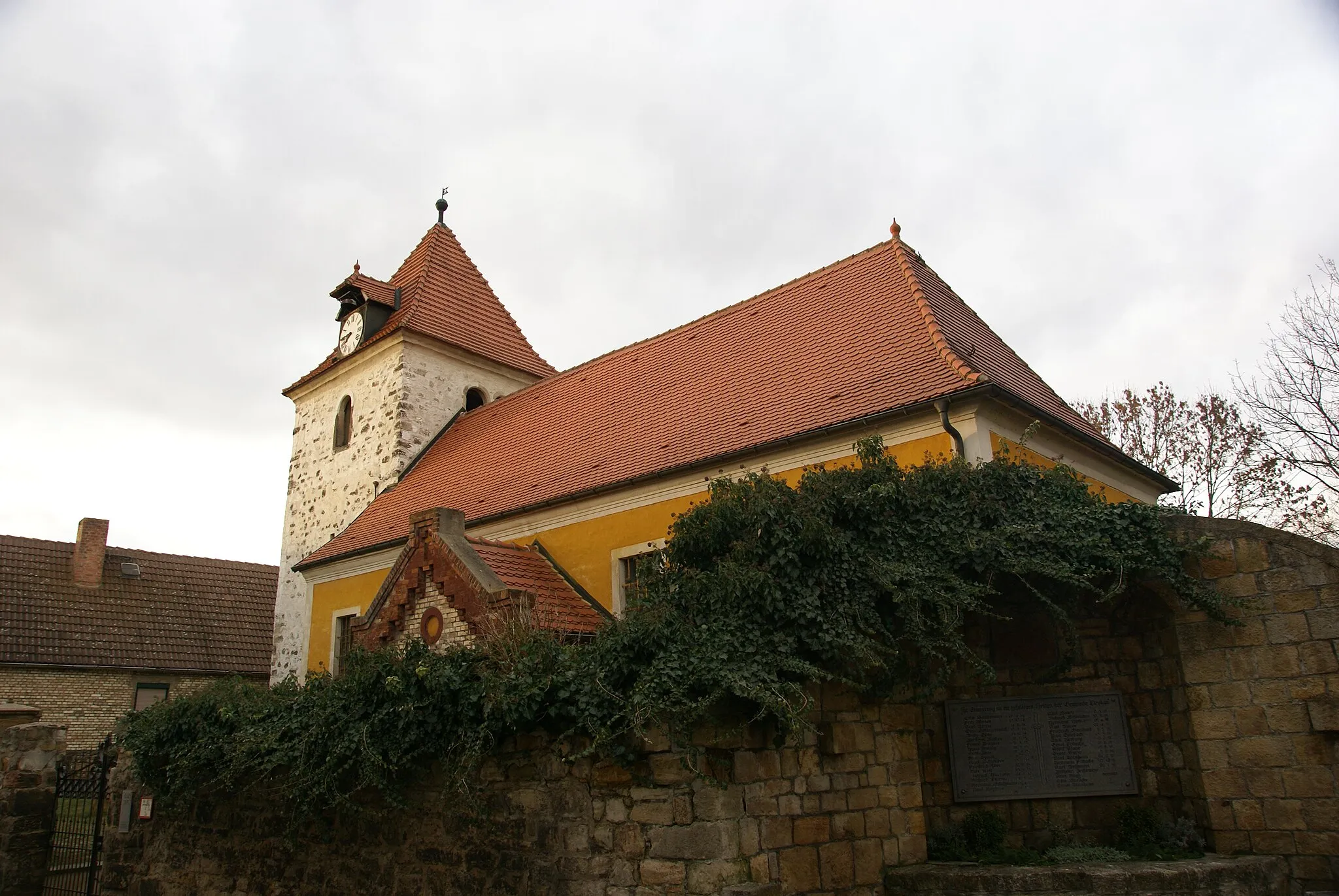 Photo showing: die Dorfkirche von Lieskau