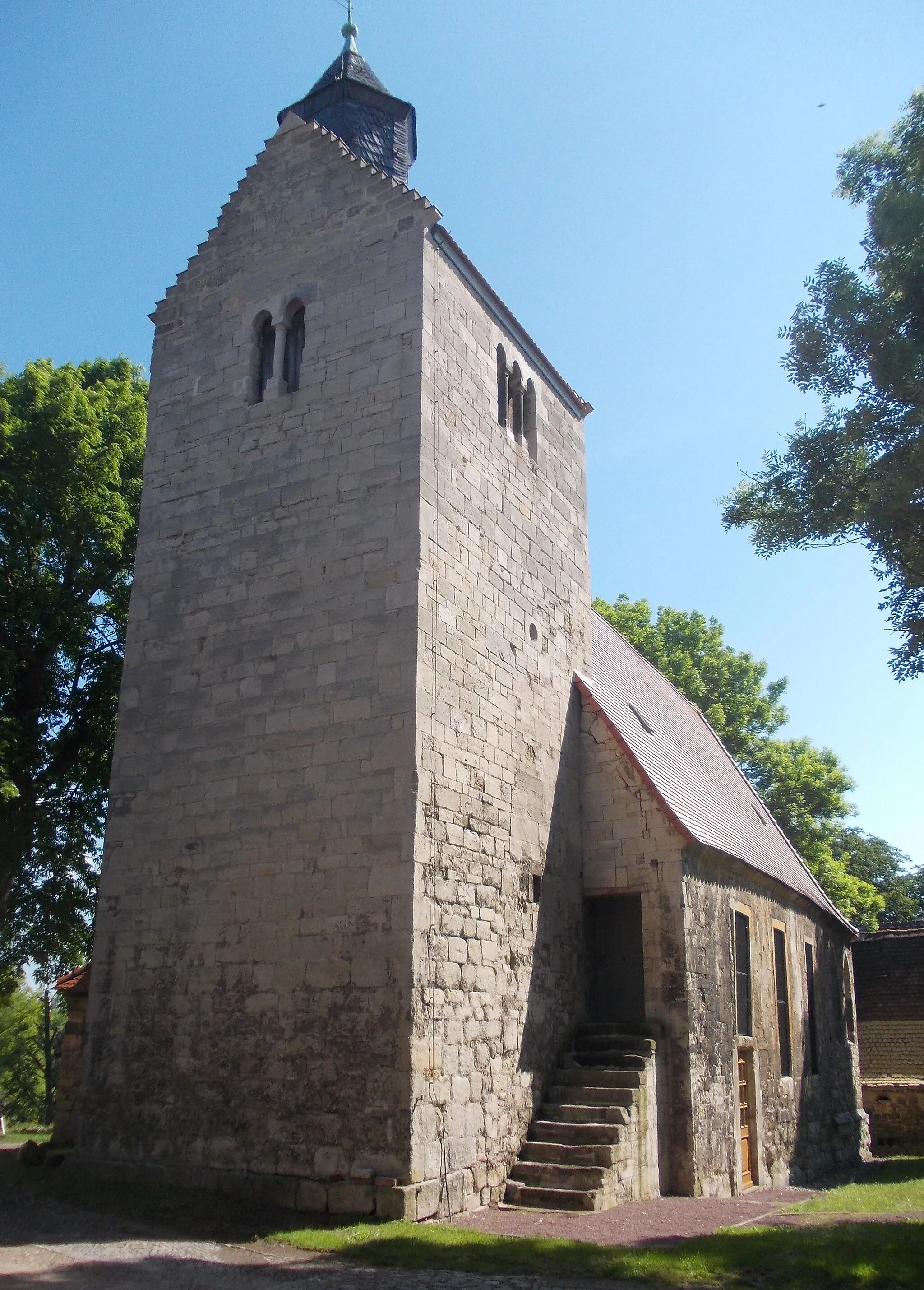 Photo showing: St. Peter and Paul Church in Alberstedt (Farnstädt, Saalekreis, Saxony-Anhalt)