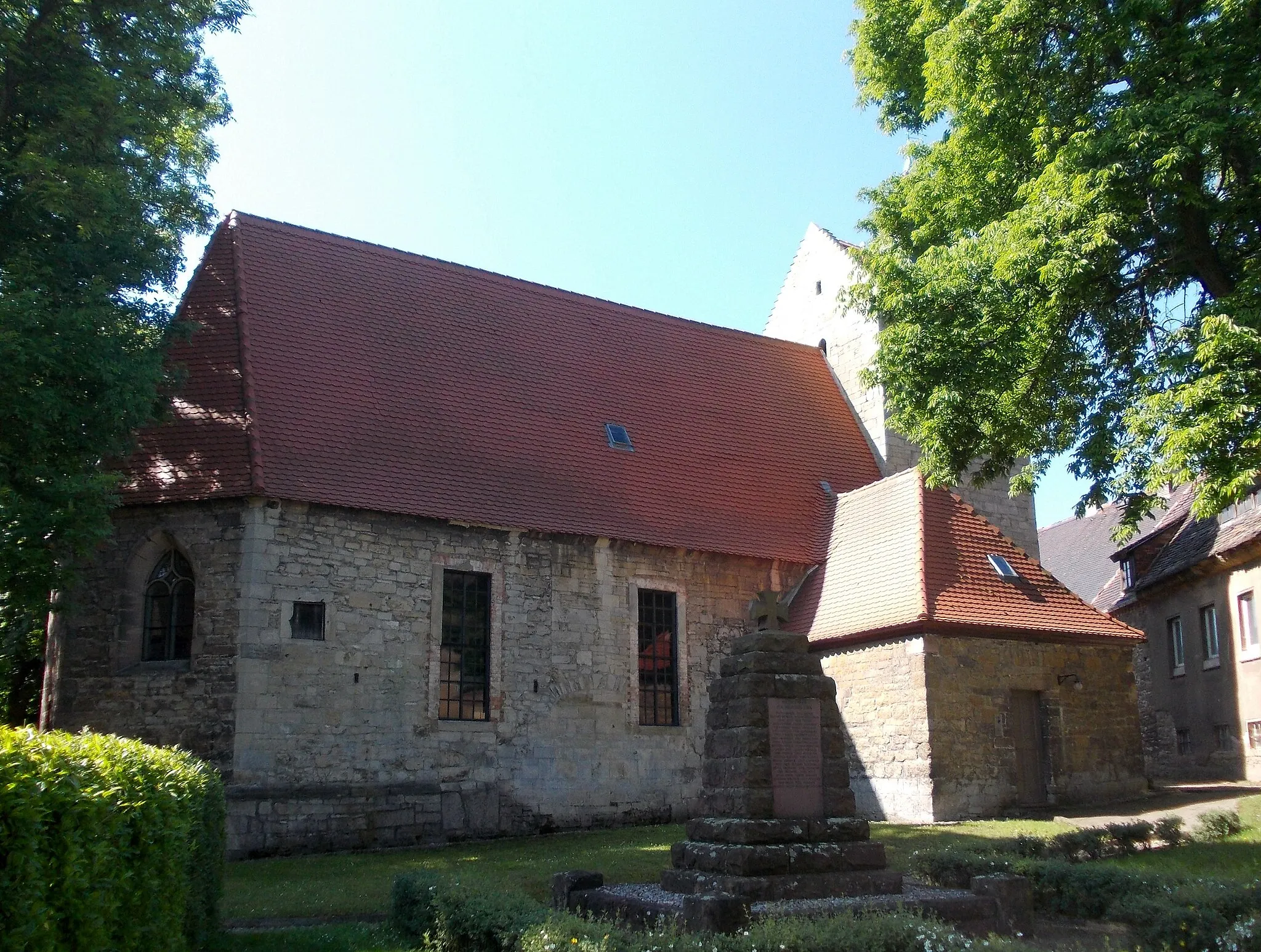 Photo showing: St. Peter and Paul Church in Alberstedt (Farnstädt, Saalekreis, Saxony-Anhalt)