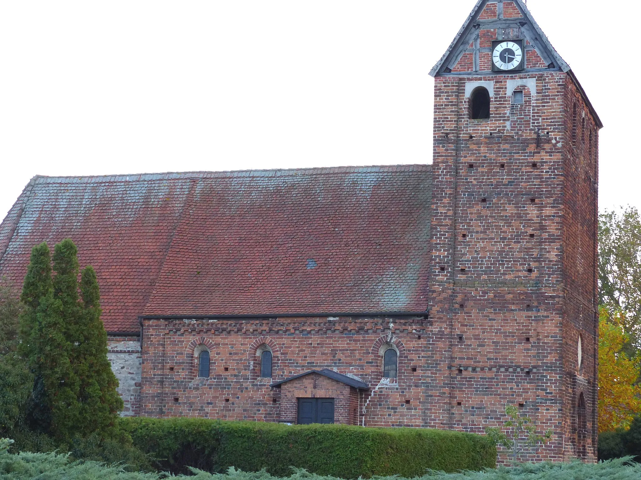 Photo showing: Evangelische Dorfkirche in Fischbeck (Elbe)