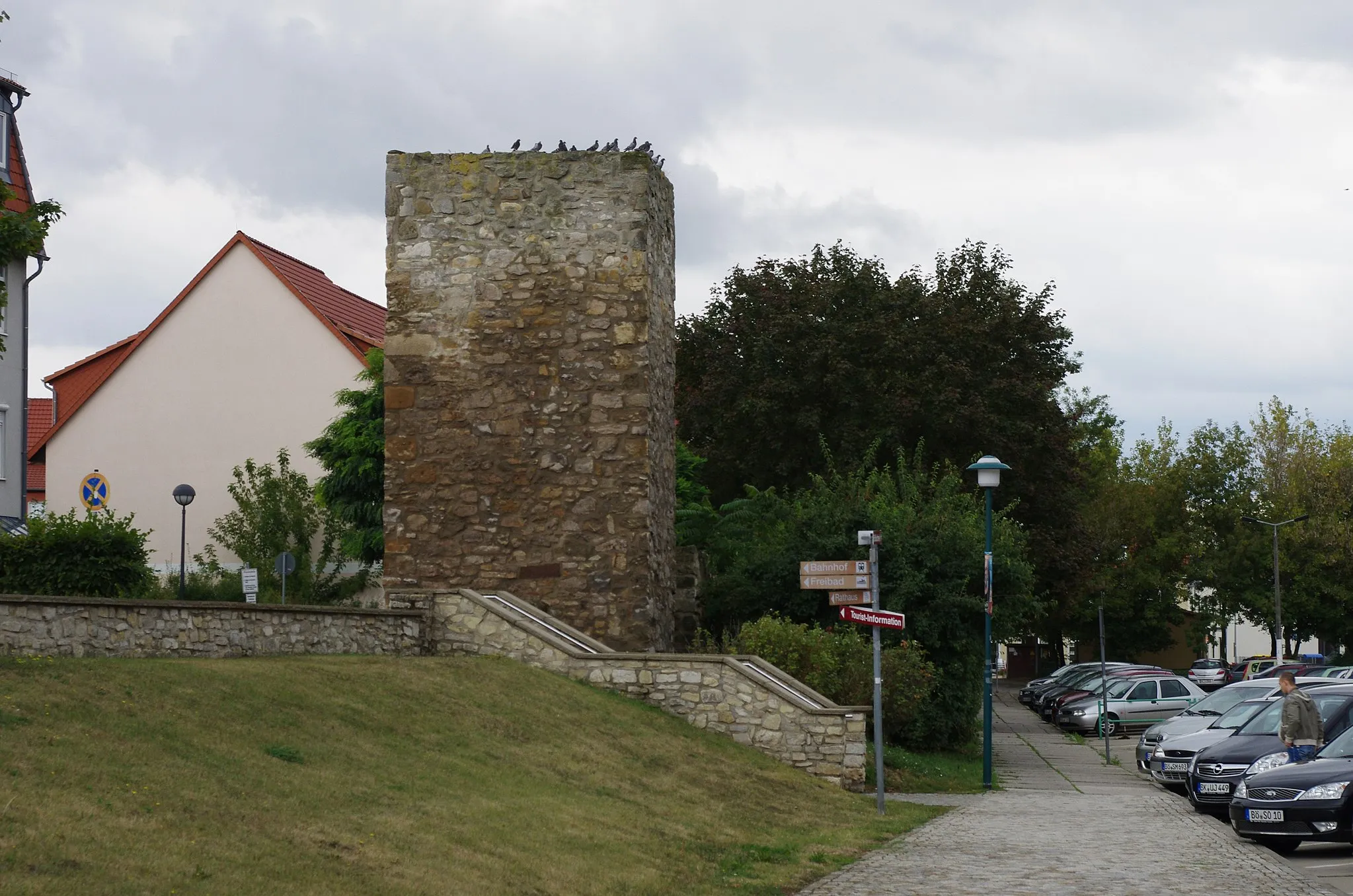 Photo showing: Oschersleben (Bode) in Sachsen-Anhalt. Der Stadtmauerturm befindet sich am westlichen Stadtrand von Oschersleben und steht unter Denkmalschutz.