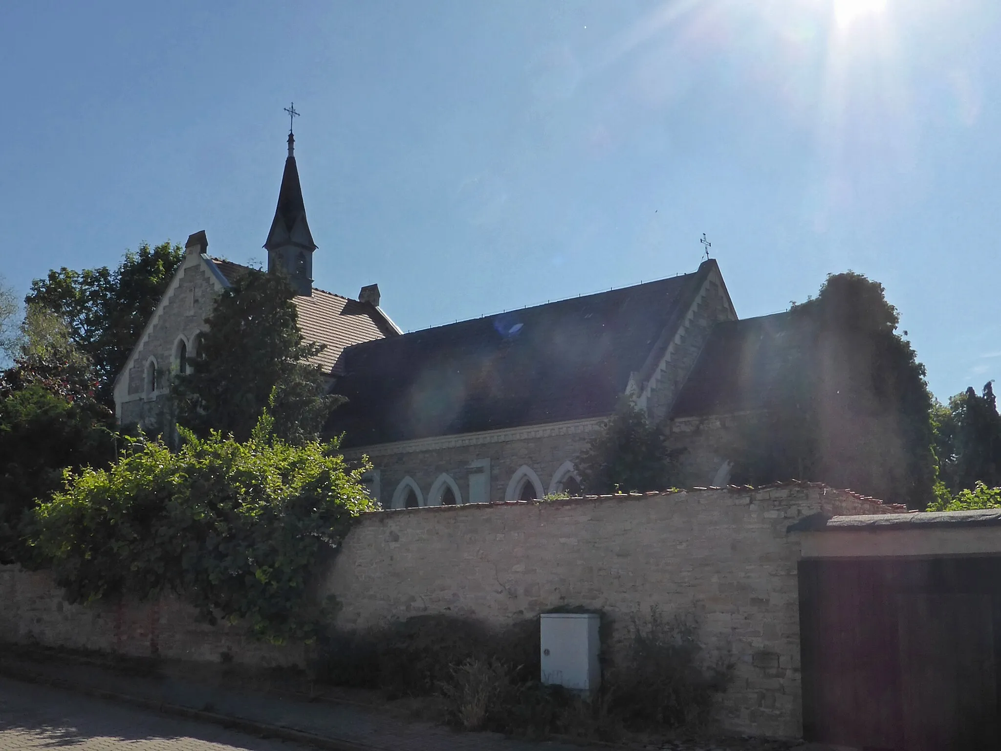Photo showing: Ehemalige katholische St.-Franziskus-Xaverius-Kirche in Unseburg.
