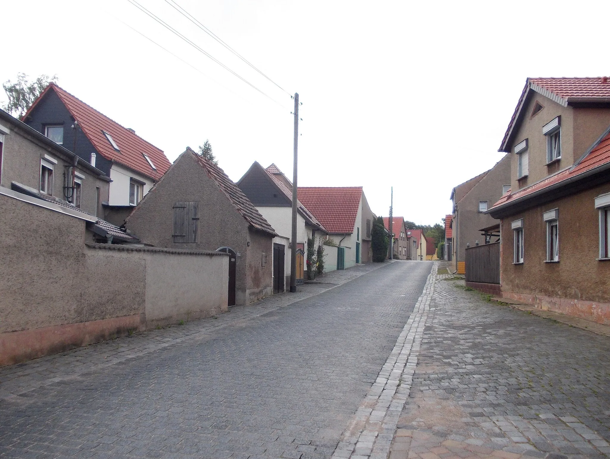 Photo showing: August-Bebel-Strasse in Blankenheim (Mansfeld-Südharz district, Saxony-Anhalt)