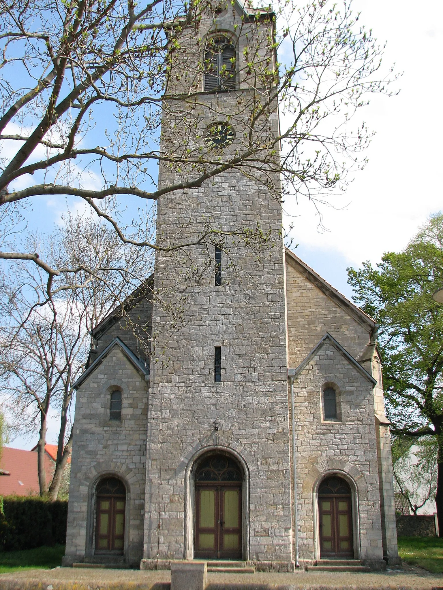 Photo showing: Evangelische Kirche zu Löderburg, Foto vom April 2019