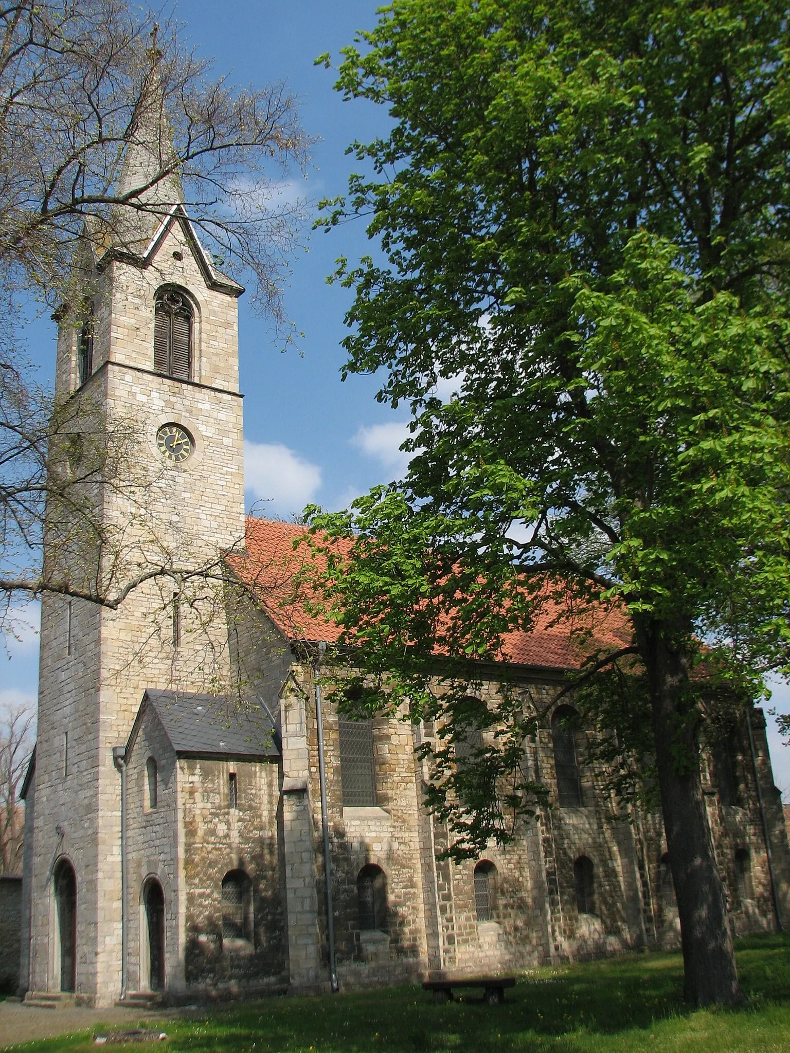 Photo showing: Evangelische Kirche zu Löderburg, Foto vom April 2019