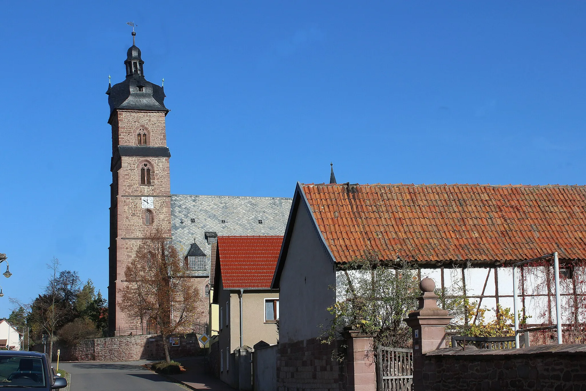 Photo showing: Bendeleben, the Saint Pancratius church, barn at the Burgstraße