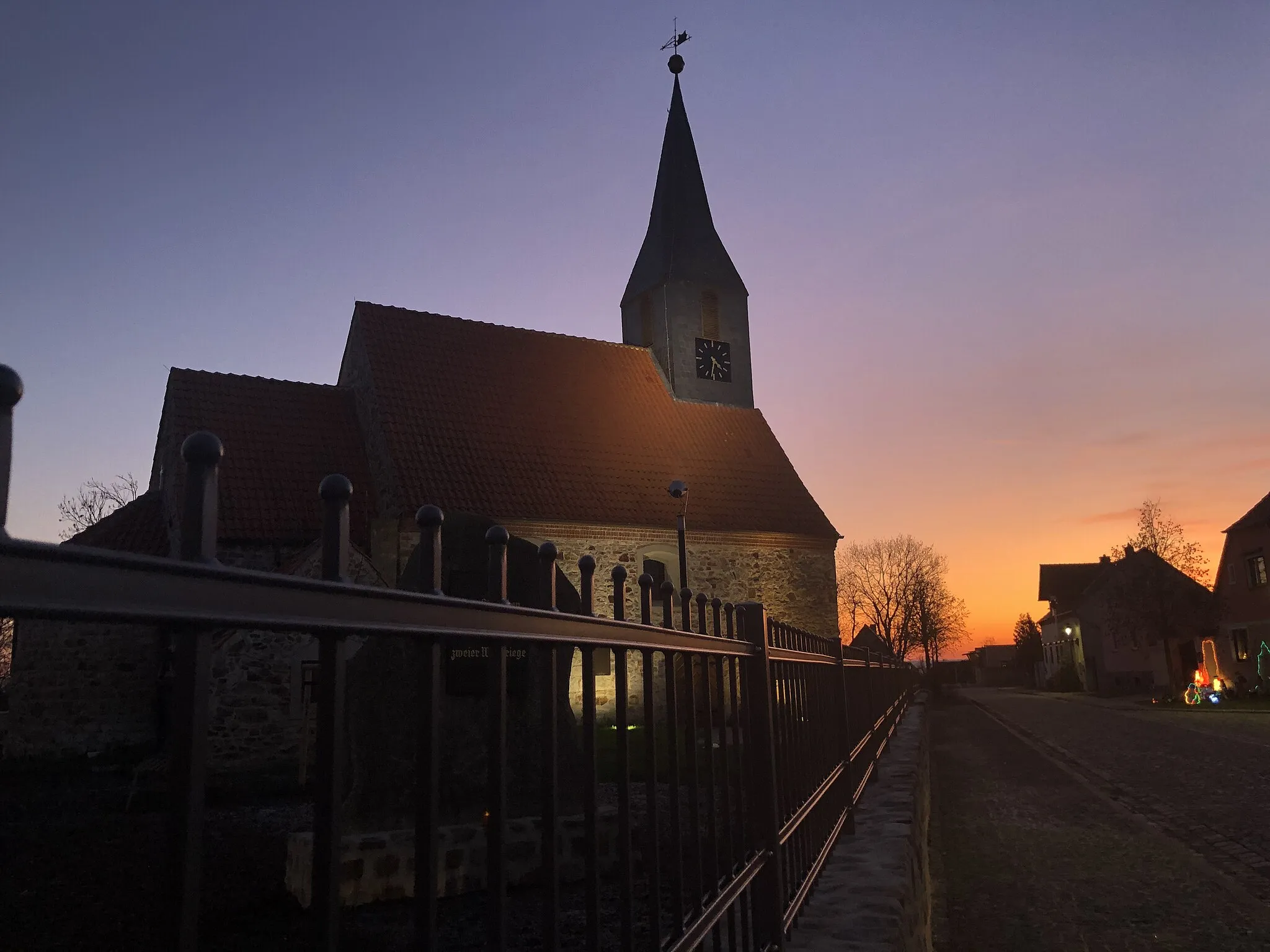 Photo showing: Kirche von Gübs während