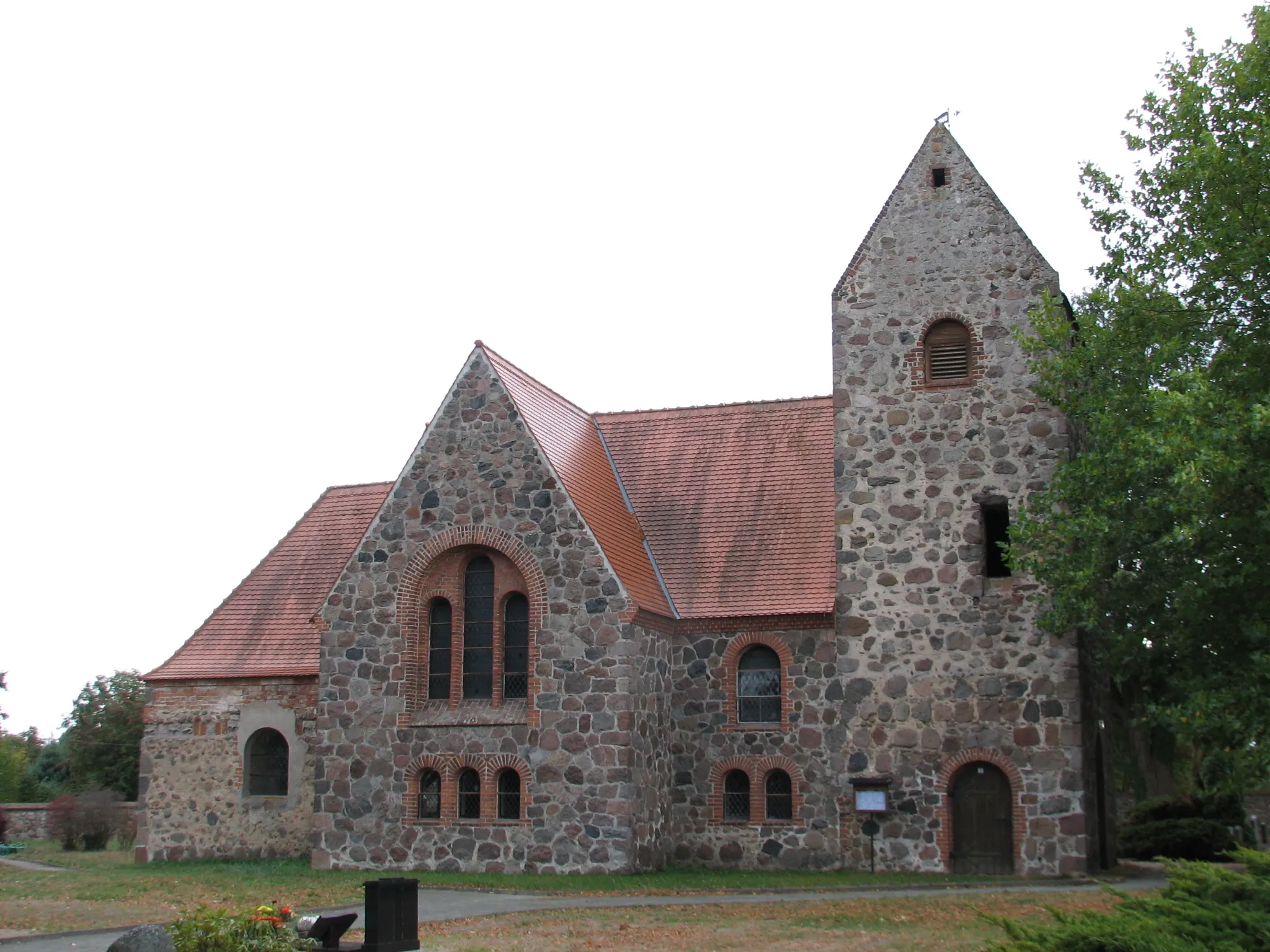 Photo showing: Kirche zu Liesten (2018)