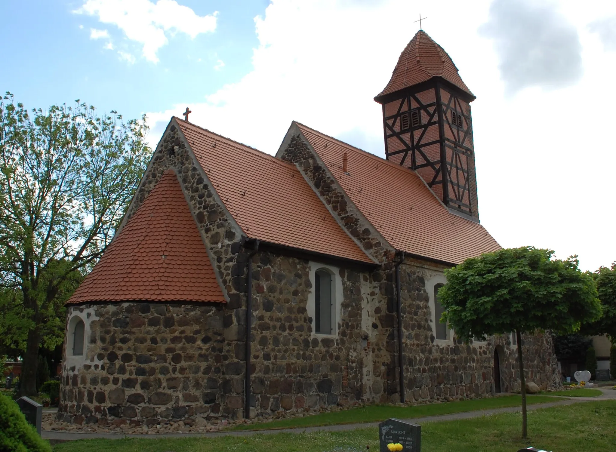 Photo showing: Dorfkirche in Rodleben