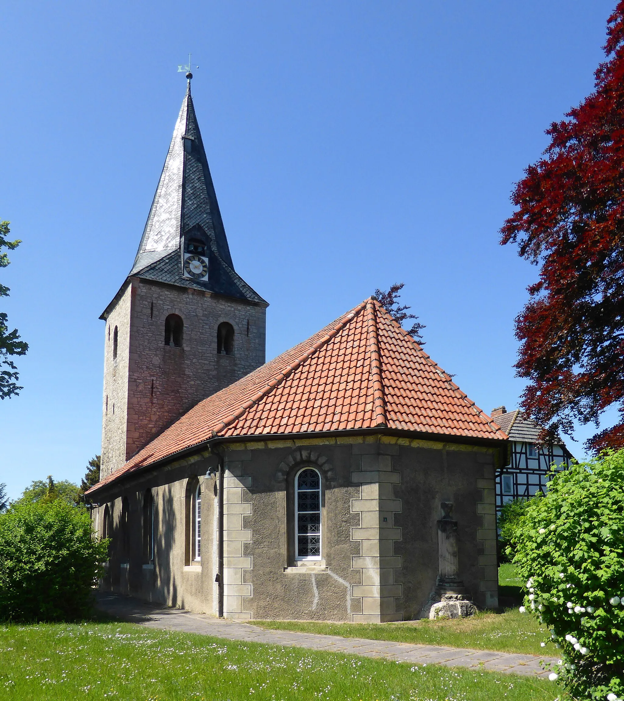 Photo showing: St.-Mauritius-Kirche in Twieflingen.