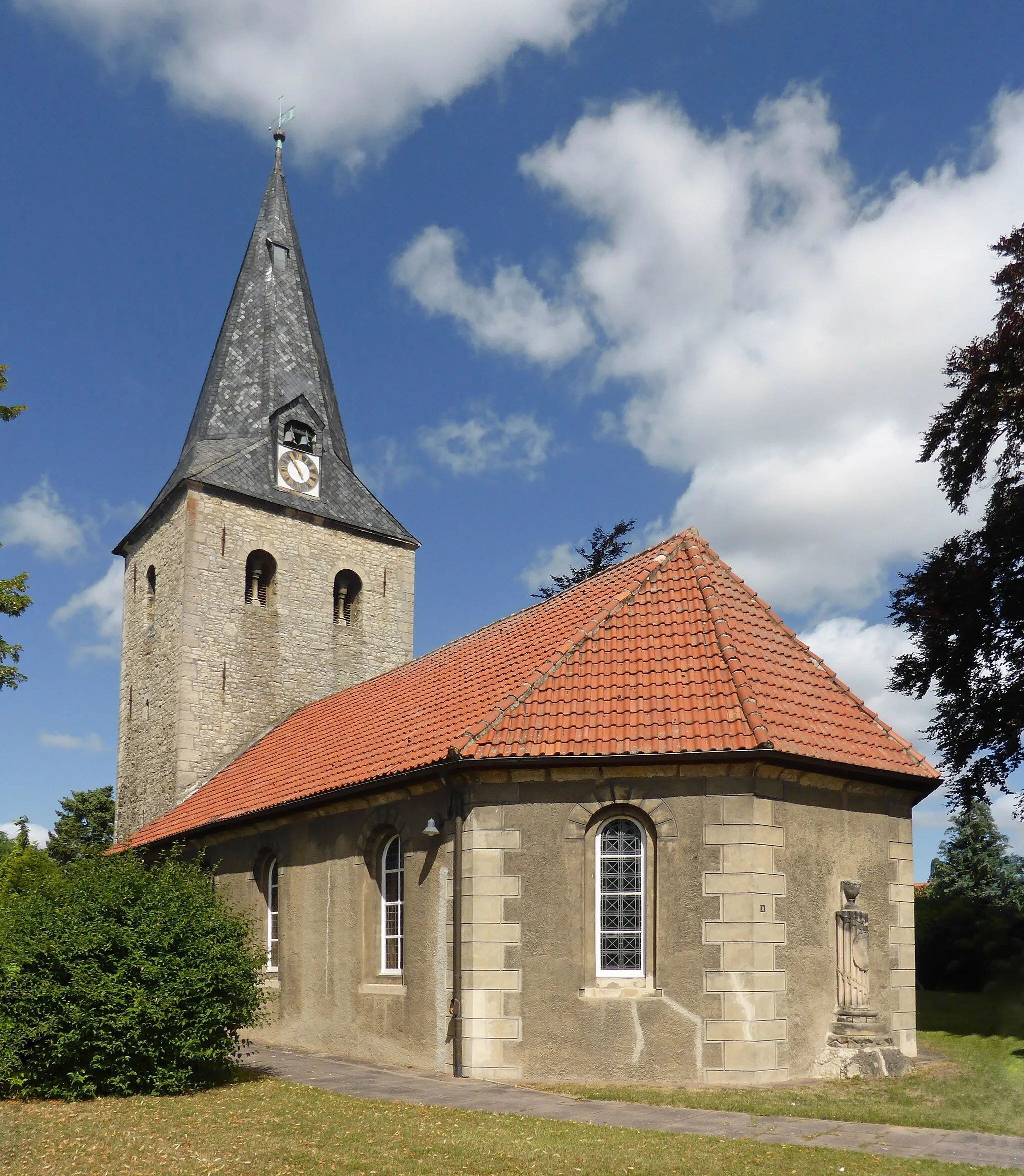 Photo showing: Ev.-luth. St.-Mauritius-Kirche in Twieflingen.