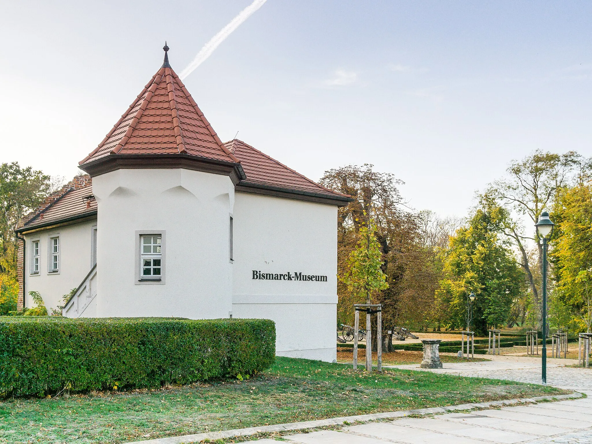 Photo showing: This is a picture of the Saxony-Anhalt Kulturdenkmal (cultural heritage monument) with the ID