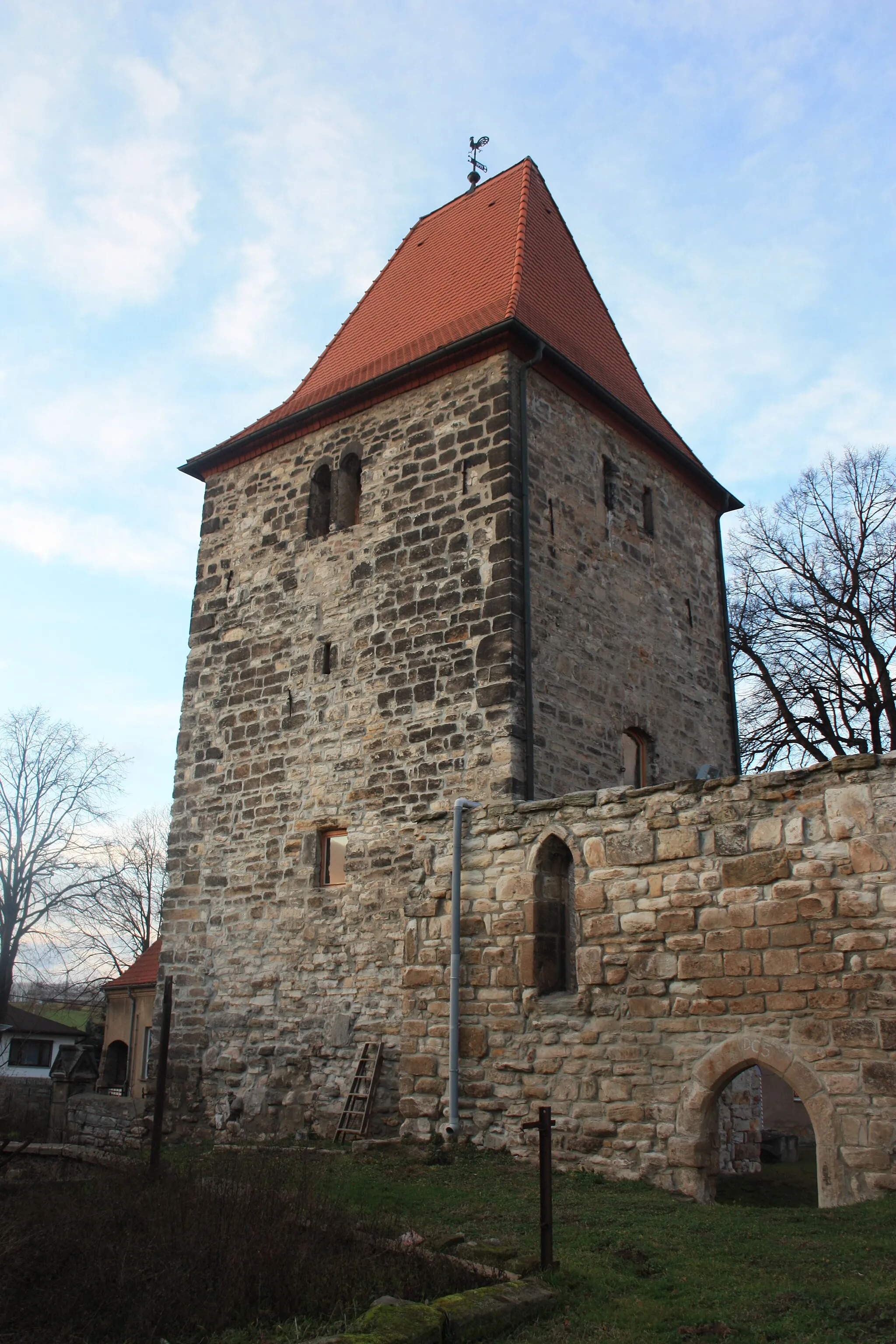 Photo showing: der Kirchturm von Polleben ohne Schnee