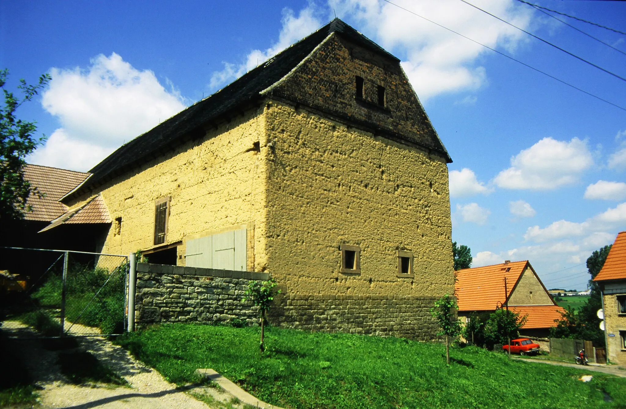 Photo showing: Kirchscheidungen, 1996