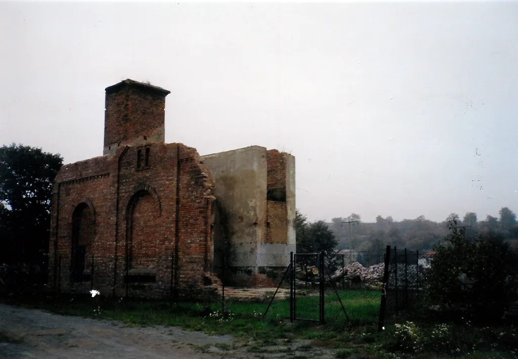 Photo showing: Förderanlage des Kalischacht 5 in Groß-Schierstedt. Heute ein Denkmal.