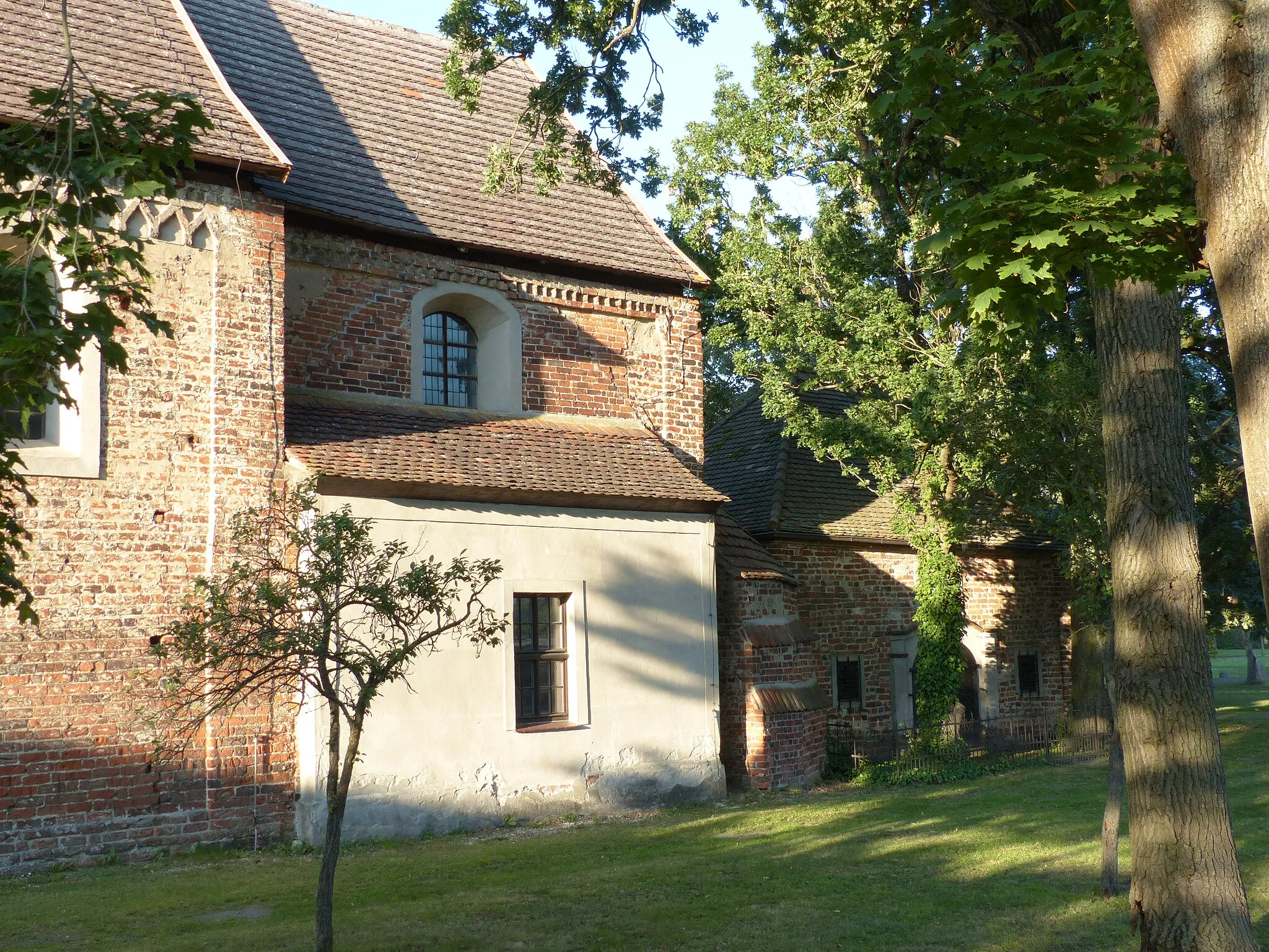 Photo showing: Dorfkirche von Wust, Gemeinde Wust-Fischbeck – Chor von SW