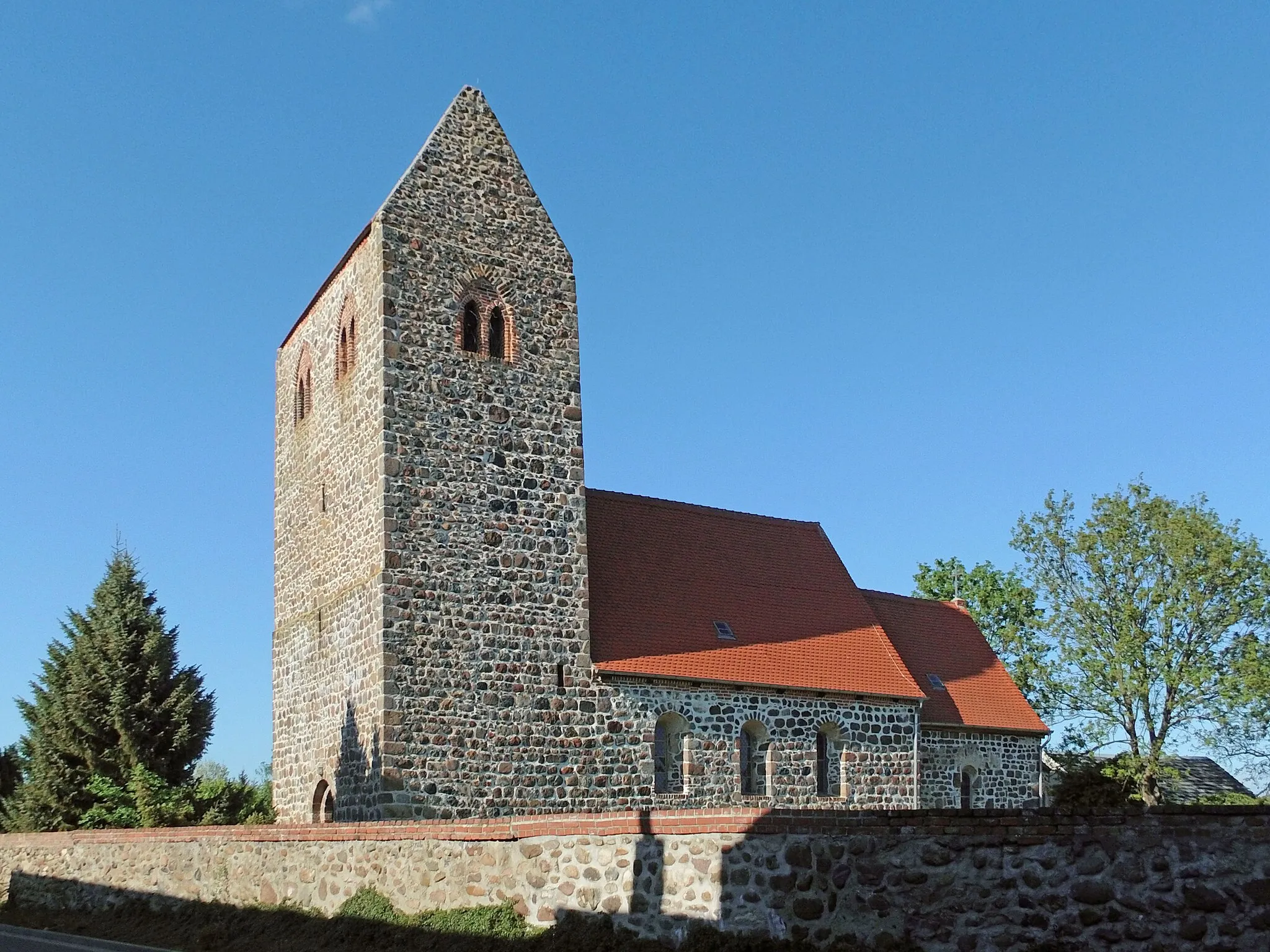 Photo showing: Evangelisch-lutherische Kirche in Bertkow bei Goldbeck.