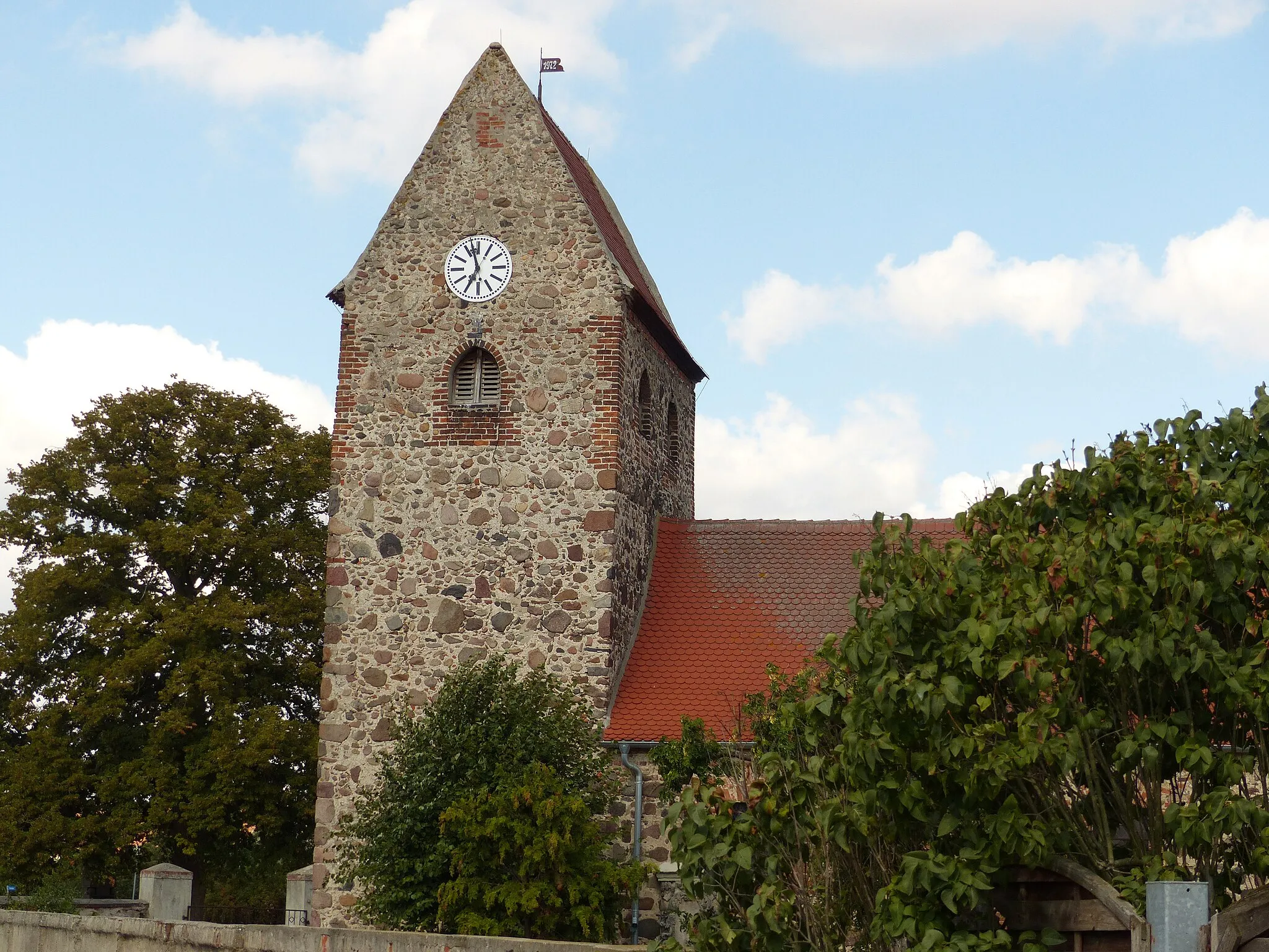 Photo showing: Village church of Demker