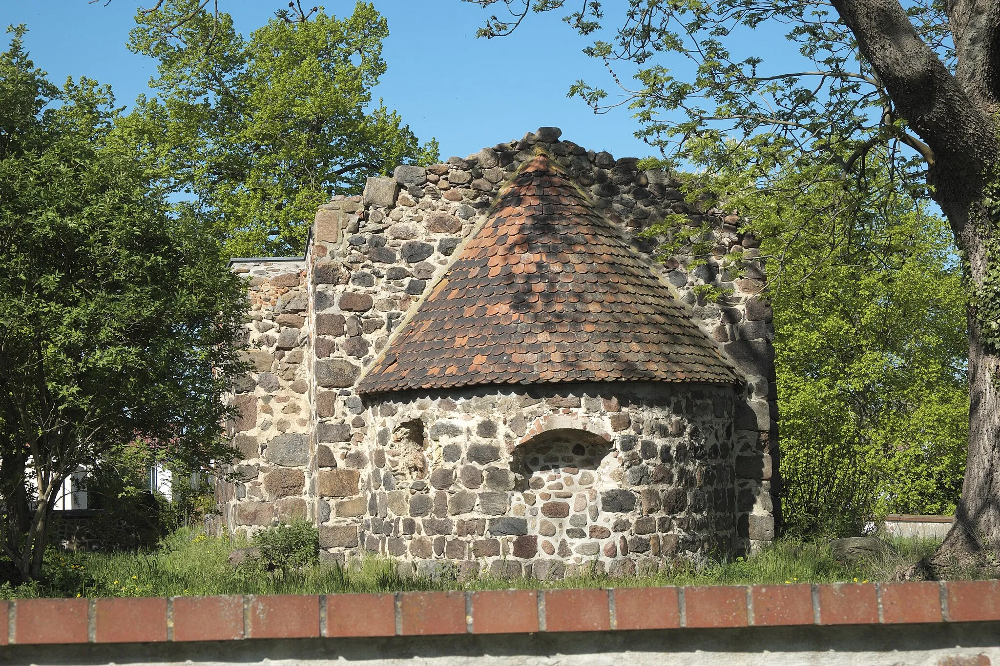 Photo showing: Kirche St. Martini in Lübs (Gommern) im Landkreis Jerichower Land in Sachsen-Anhalt (Deutschland)