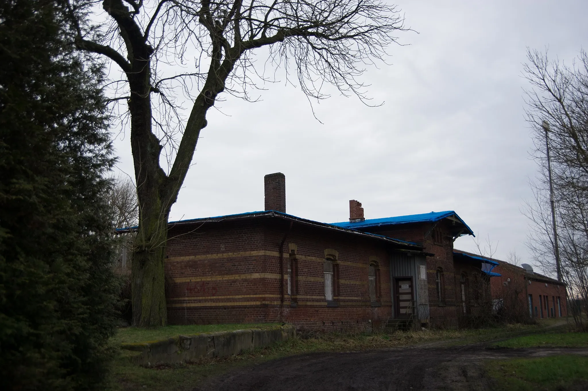 Photo showing: Gardelegen, Ortsteil Miesterhorst. Der Bahnhof der Siedlung.