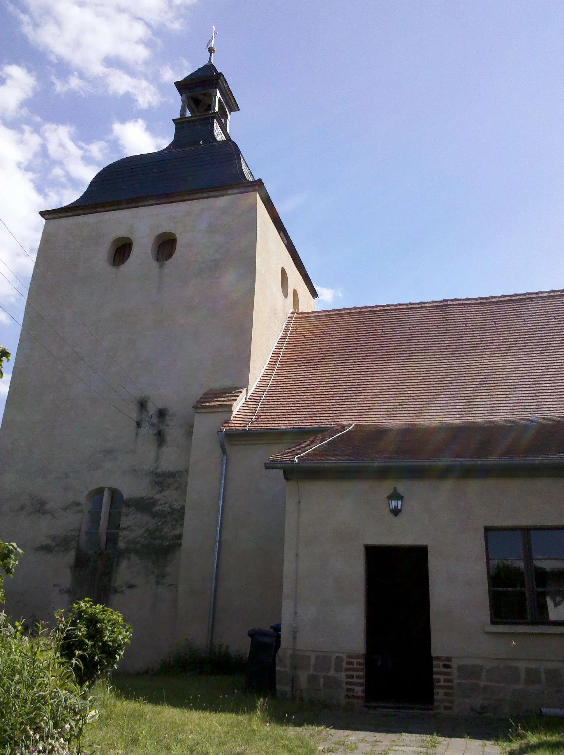 Photo showing: Kirche Gröbern im Juli 2020