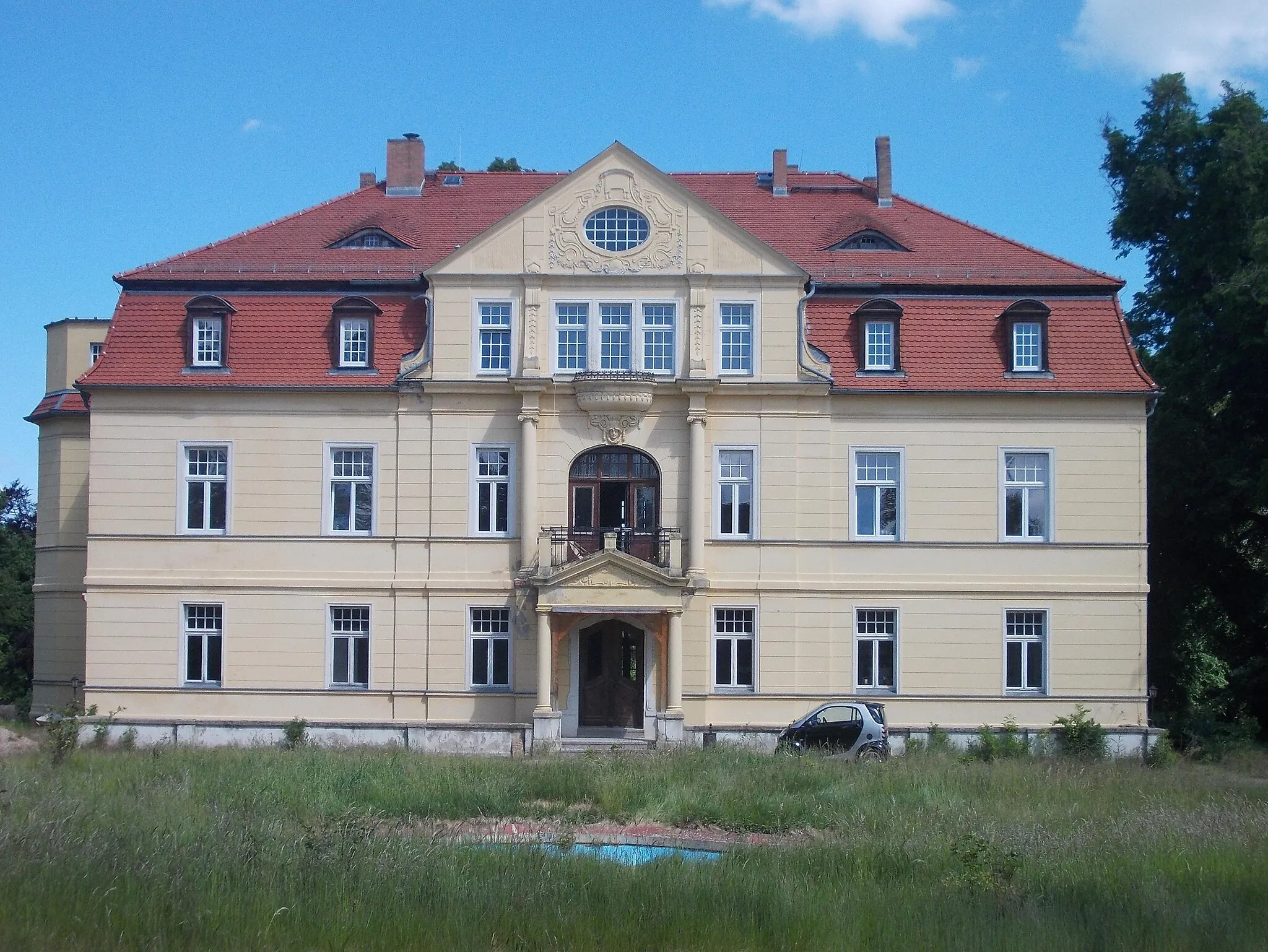 Photo showing: Krüger's Estate in Preusslitz (Bernburg, district: Salzlandkreis, Saxony-Anhalt), manor house