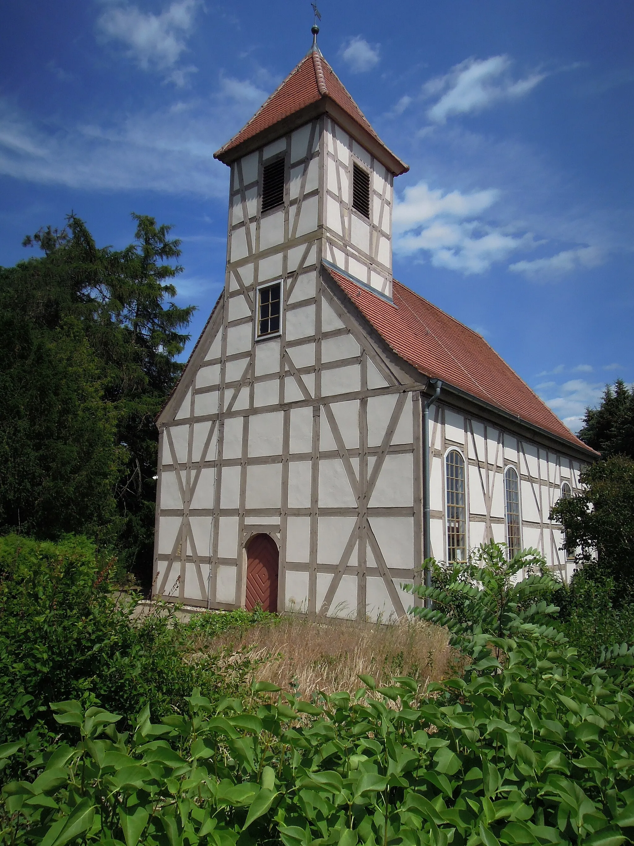 Photo showing: Dorfkirche Gentha -Südwestansicht- Mitte Juni 2022