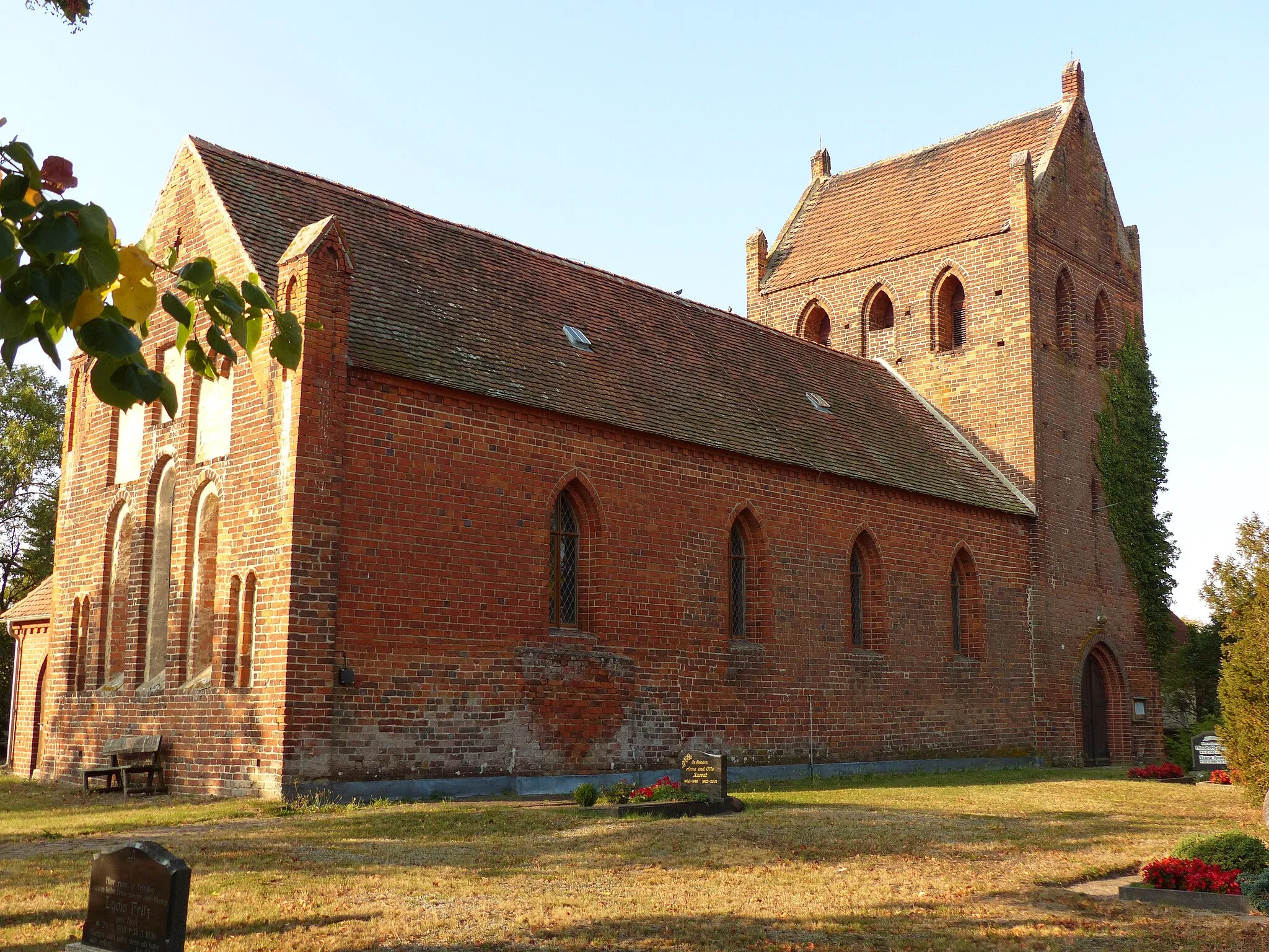 Photo showing: Brick Gothic village church of Rengerslage, municipality of Königsmark, Landkreis Stendal
