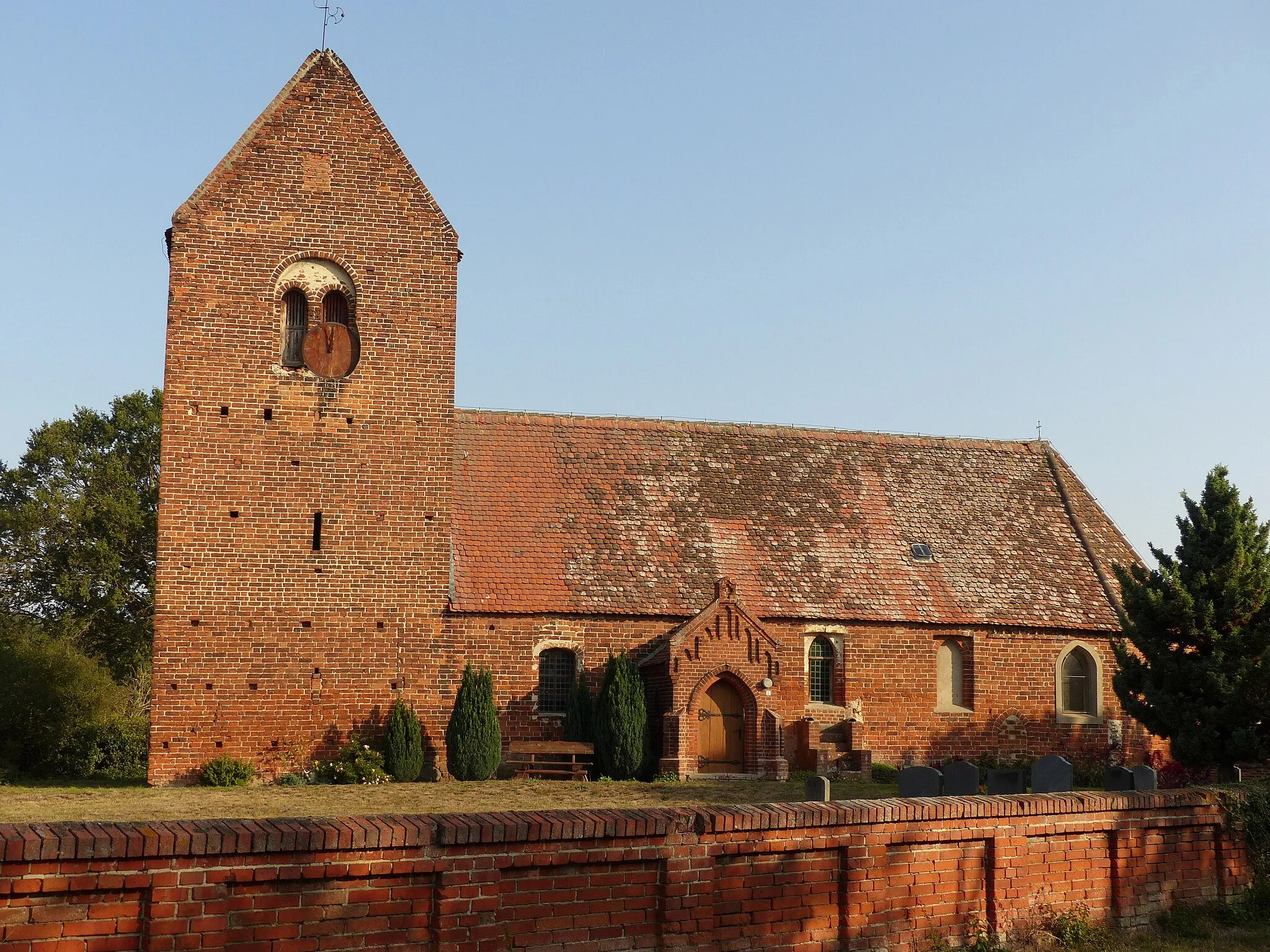 Photo showing: Brick Gothic village church of Wolterslage, municipality of Königsmark, Landkreis Stendal