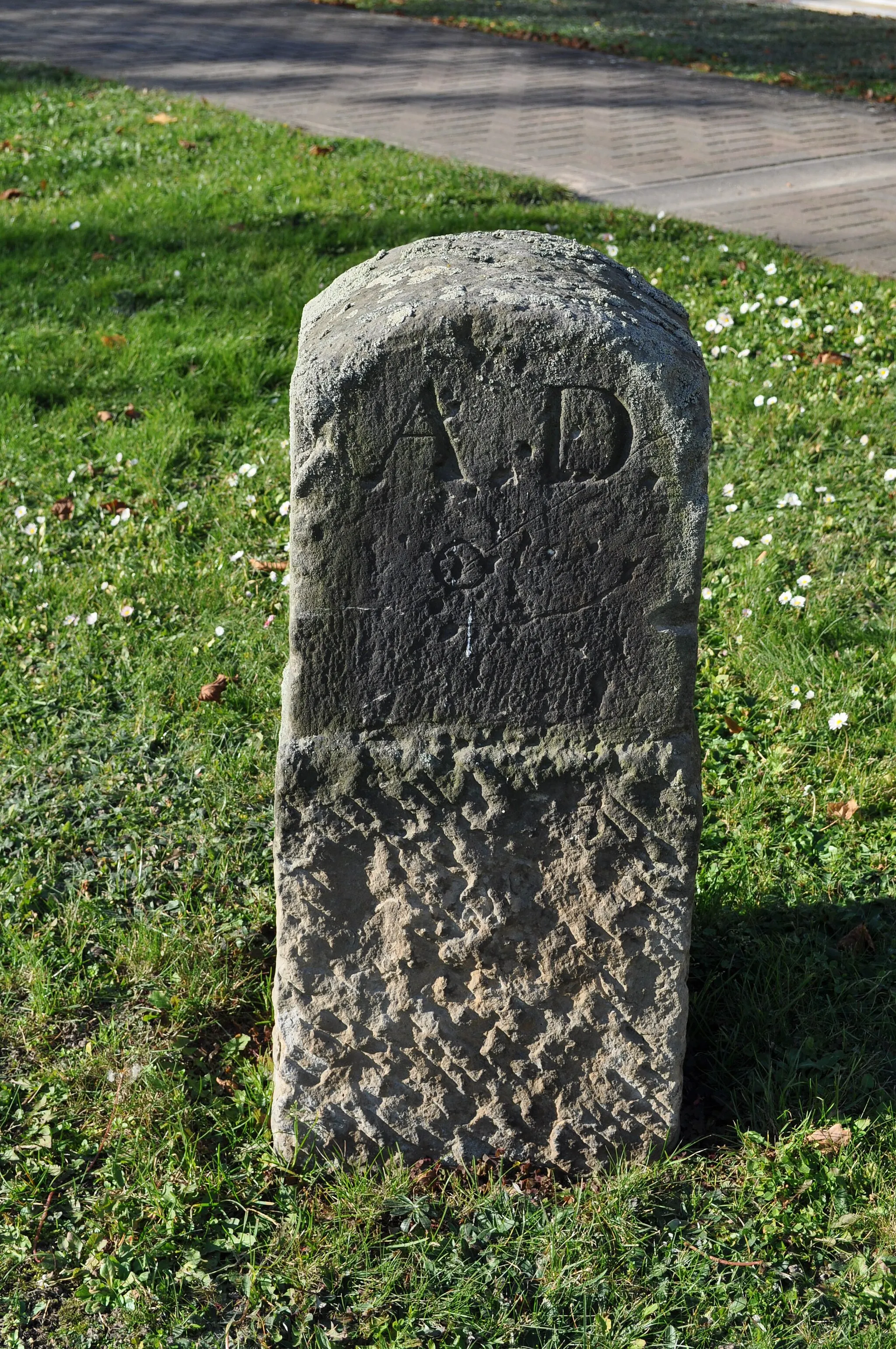 Photo showing: Salzfurtkapelle, Grenzstein